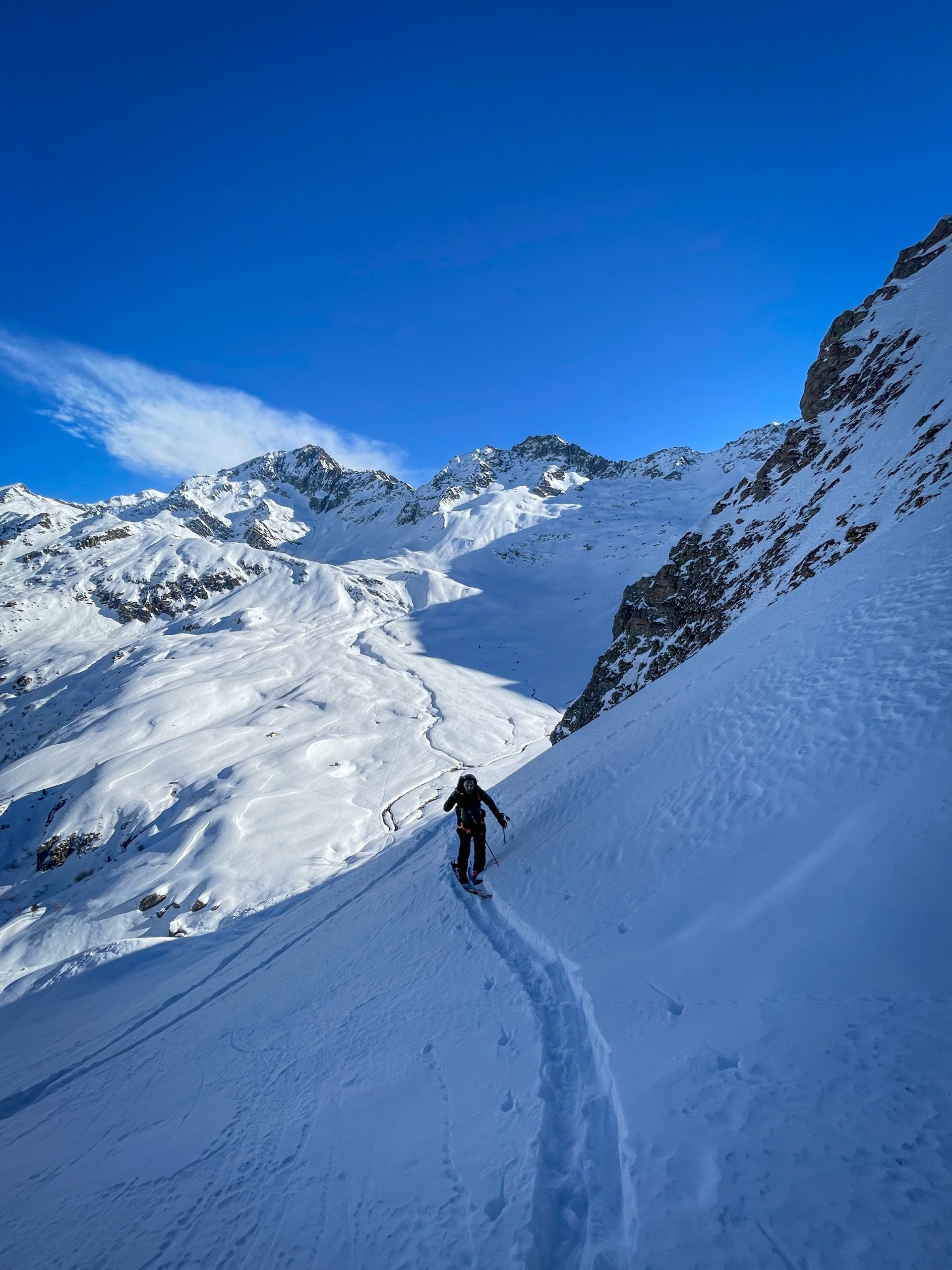 Beaufortain ski de randonnée splitboard couloir pente raide nord aiguilles Pennaz Contamines Val Monjoie