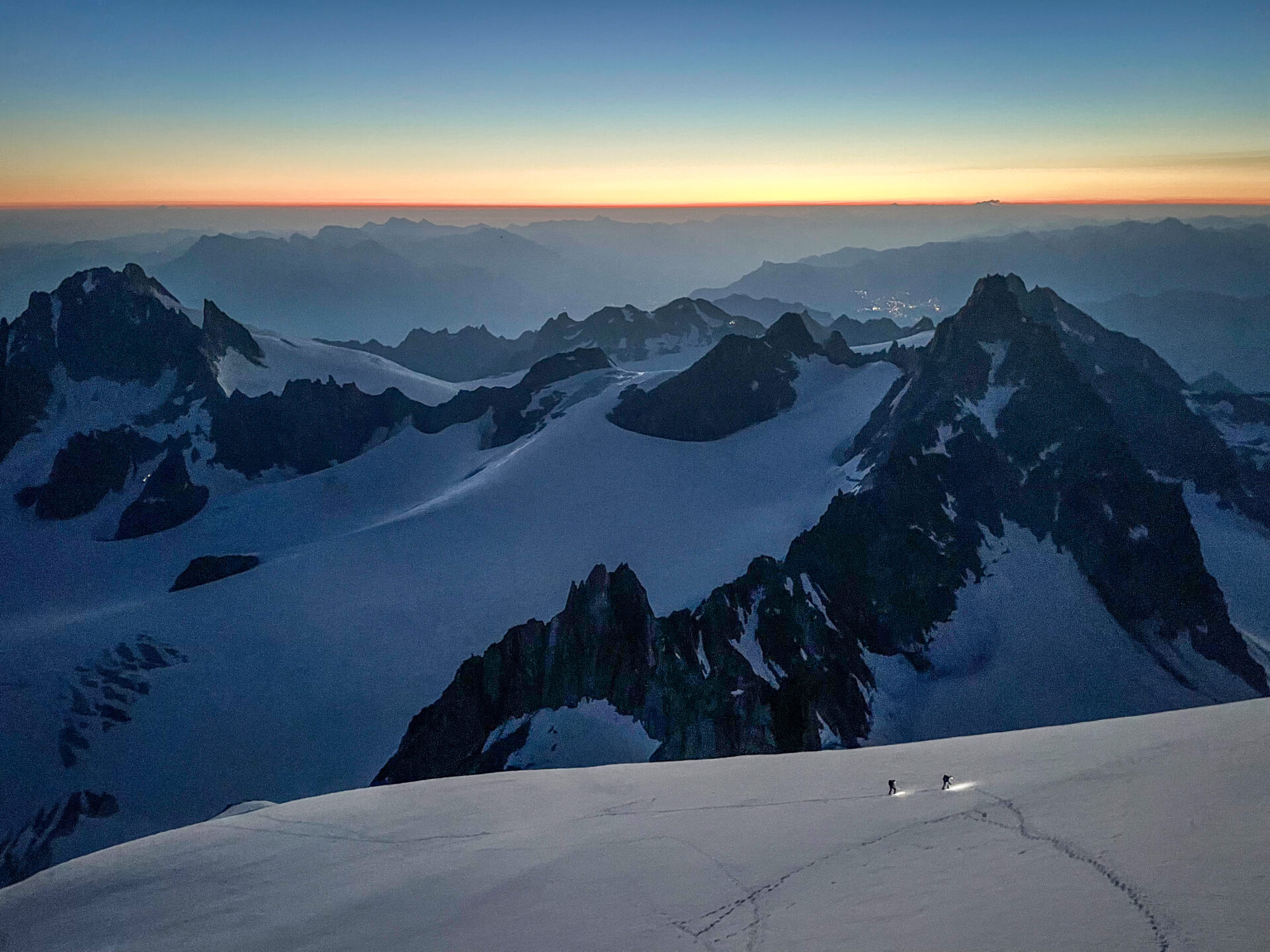 alpinisme Chardonnet arête Forbes glacier Tour Mont Blanc escalade massif refuge Albert 1er