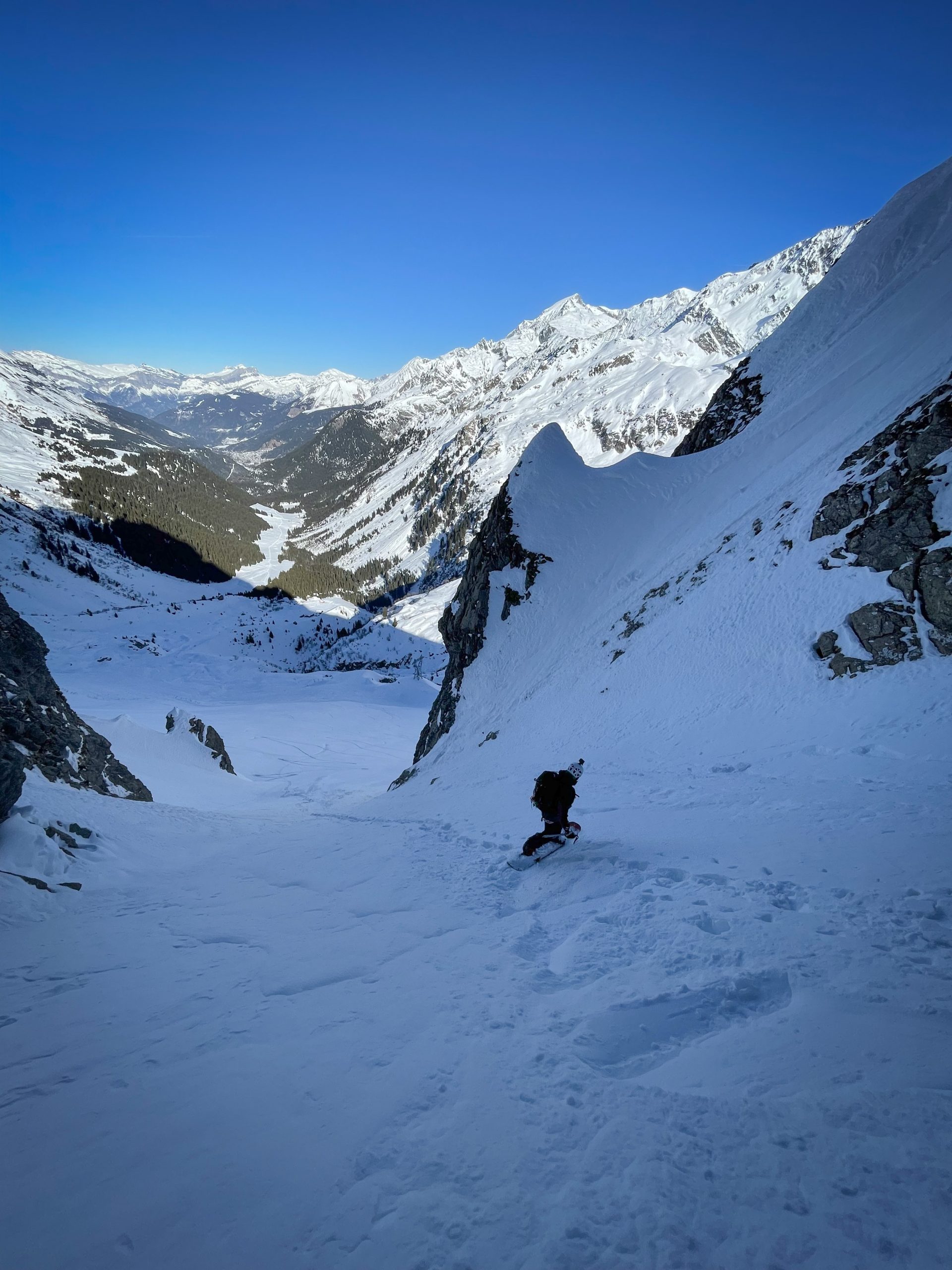 Beaufortain ski de randonnée splitboard couloir pente raide nord aiguilles Pennaz Contamines Val Monjoie