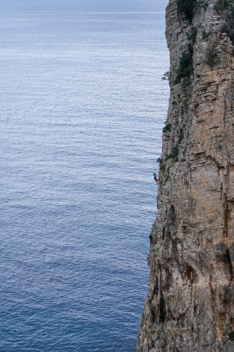 Pedra Longa Marinaio di Foresta Sardaigne Baunei escalade climb climbing alpinisme mer Méditerranée grande voie multi pitch