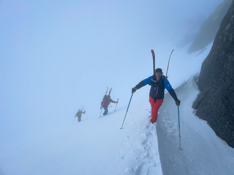 Norvège Lofoten Kroktinden Blattinden ski de randonnée paysage fjord