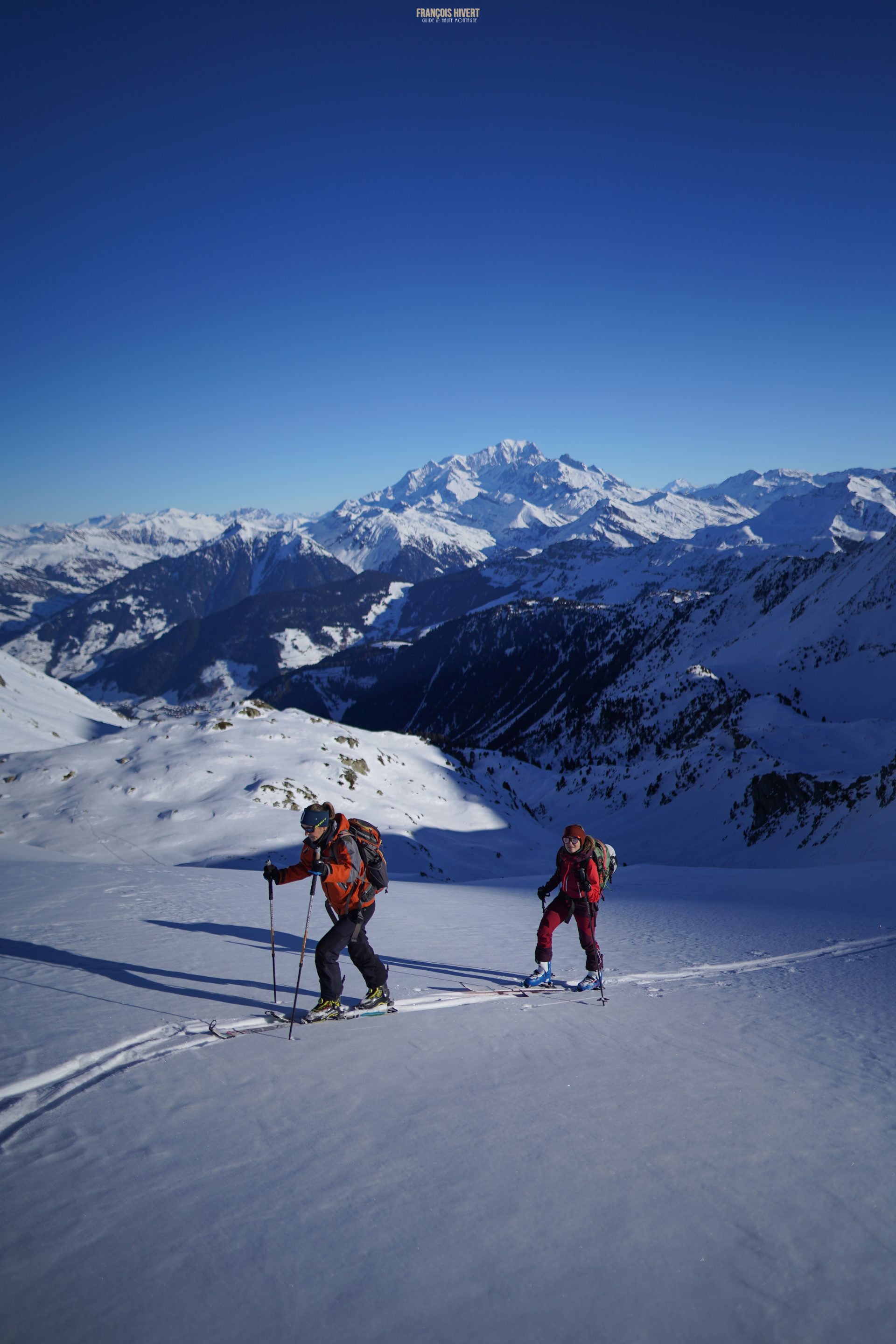 Beaufortain ski de randonnée pointe du Dard ski touring guide de haute montagne Grand Mont