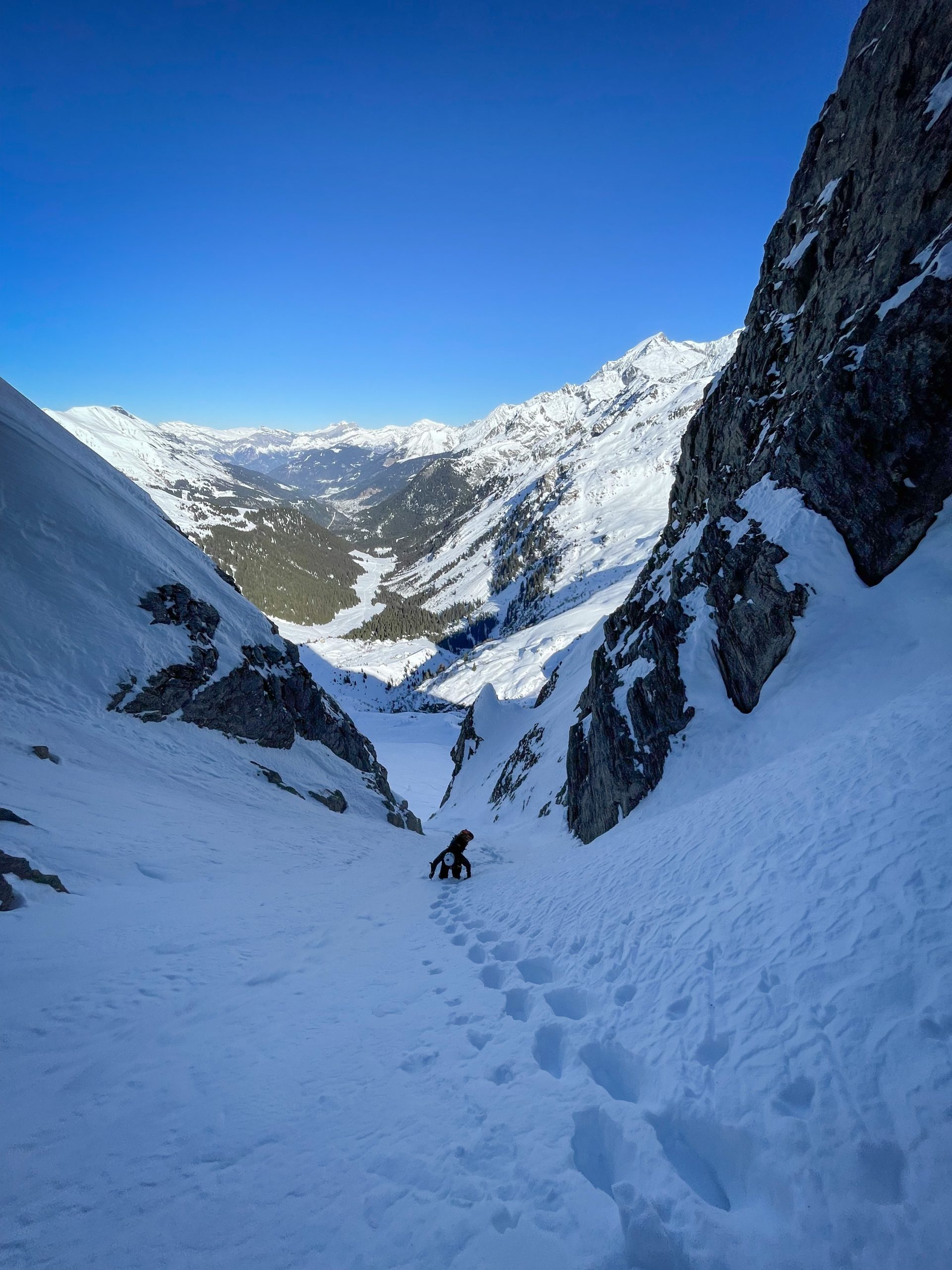 Beaufortain ski de randonnée splitboard couloir pente raide nord aiguilles Pennaz Contamines Val Monjoie