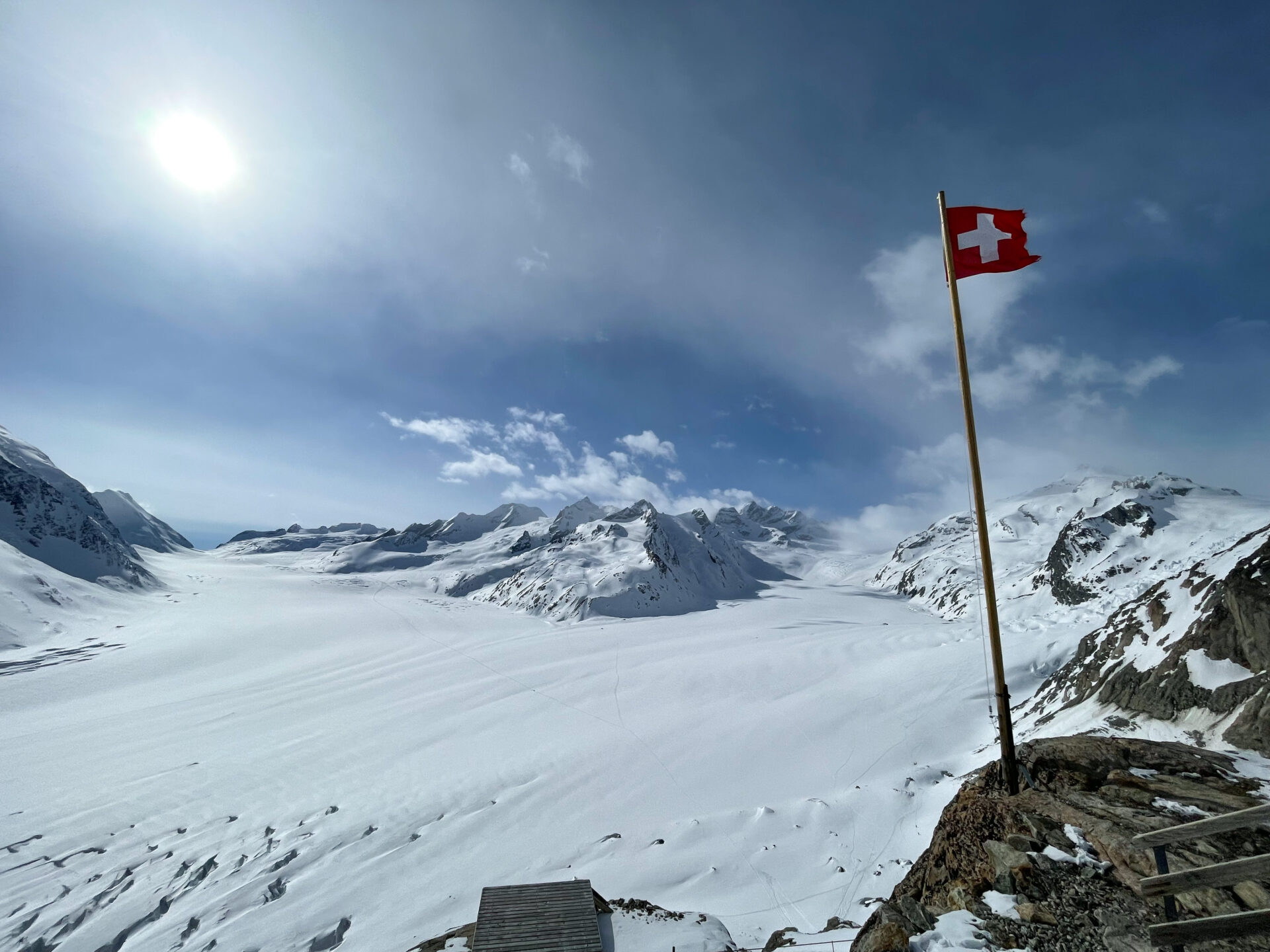 Raid ski Oberland Bernois randonnée alpinisme glacier gletscher Konkordia Monch Jungfrau Aletsch Aletschgletscher hutte