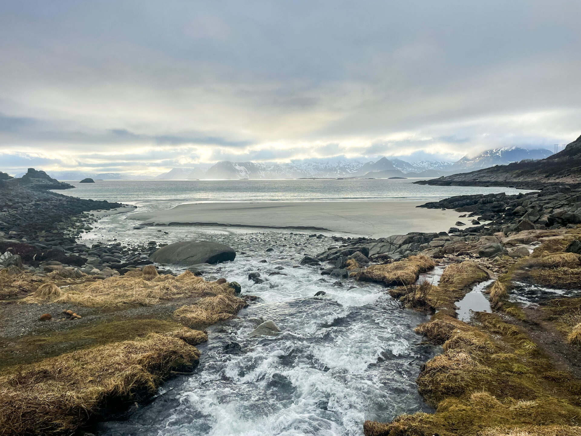 Norvège Lofoten Henningsvaer plage paysage