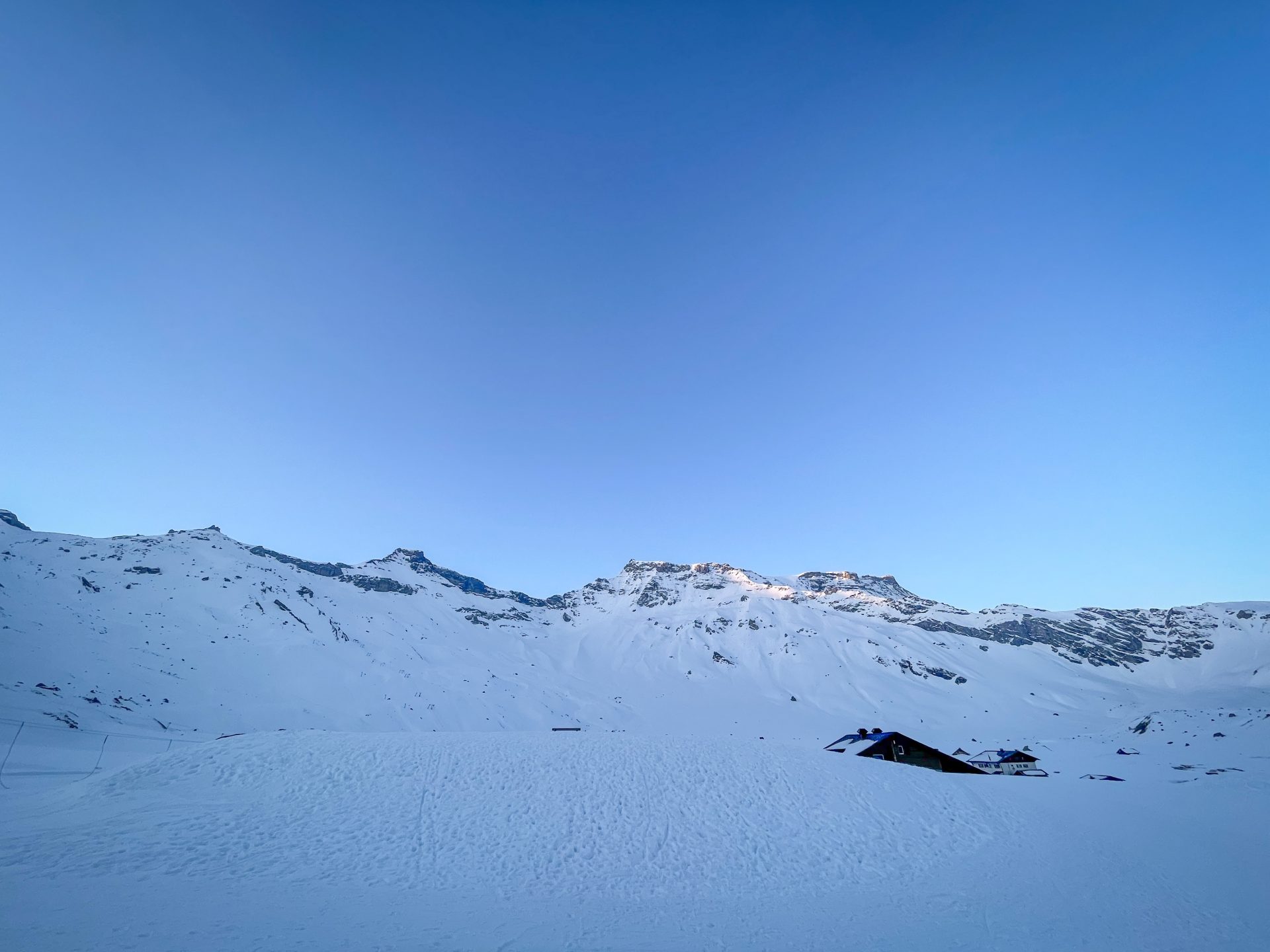 Raid à ski Wildstrubel ski de randonnée Oberland Alpes Suisse Laukerbad Adelboden