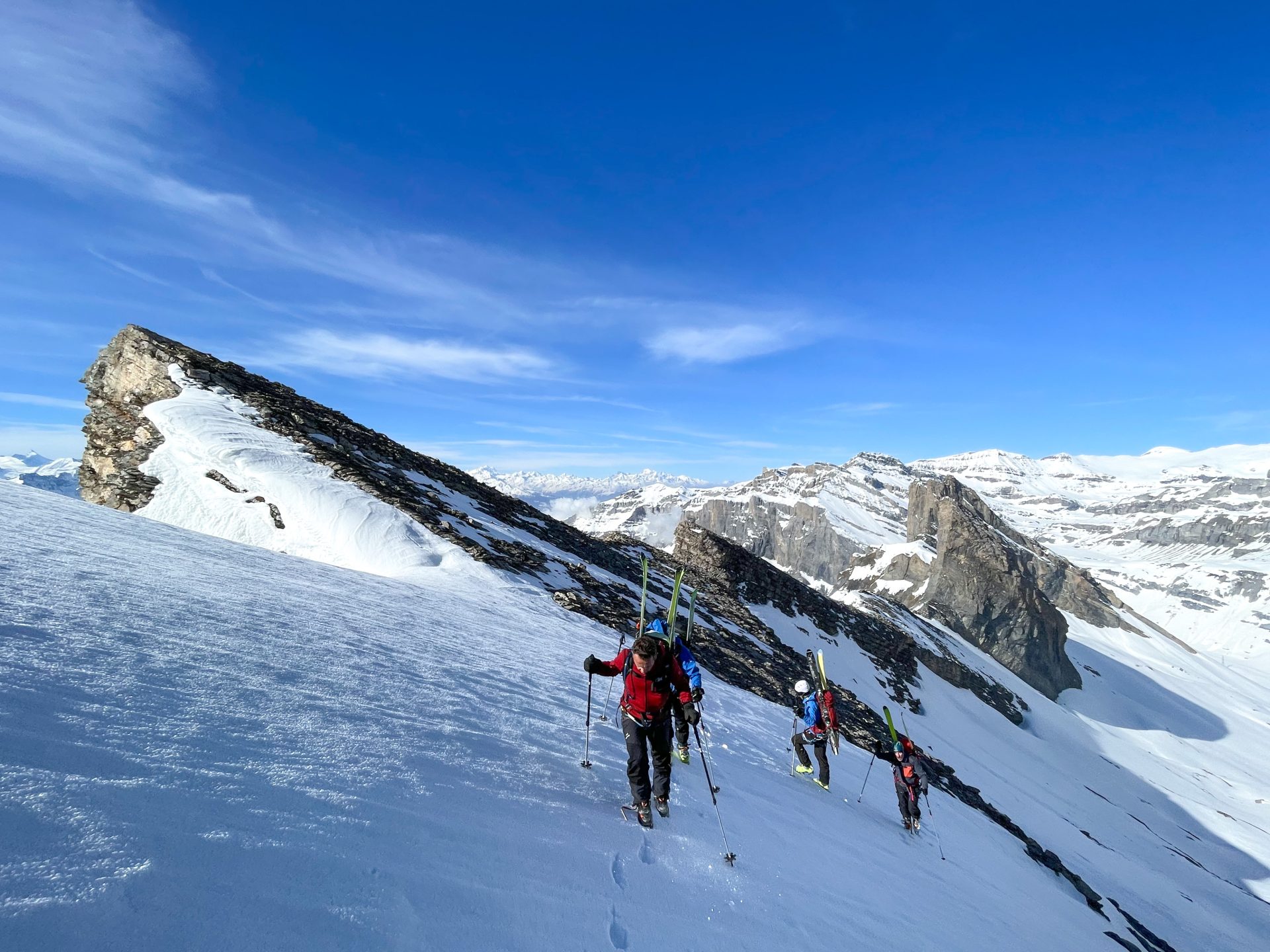 Raid à ski Wildstrubel ski de randonnée Oberland Alpes Suisse Laukerbad Adelboden