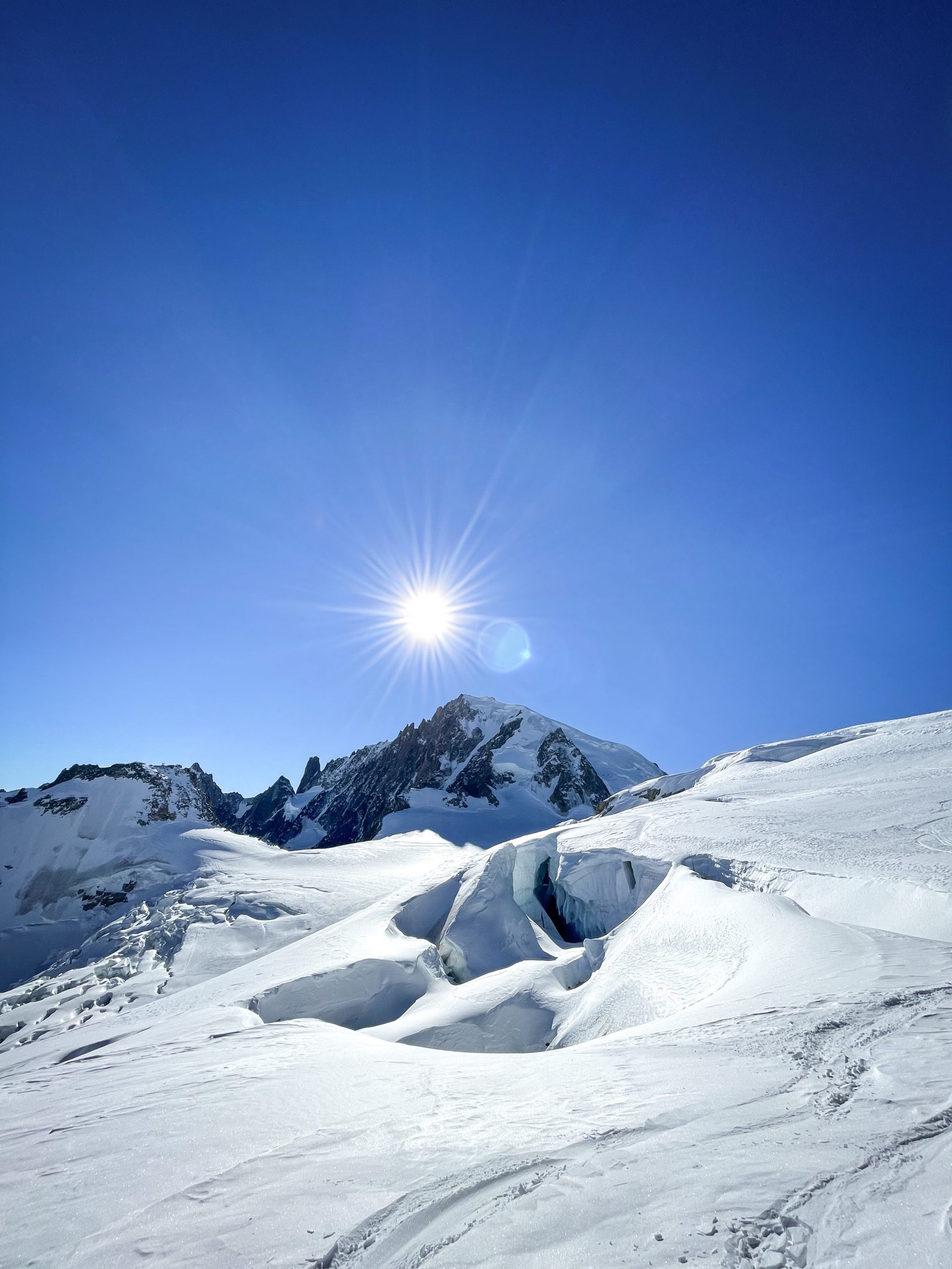 Ski randonnée alpinisme Mont Blanc massif Vallée Blanche aiguille du Midi envers du Plan freeride freeski