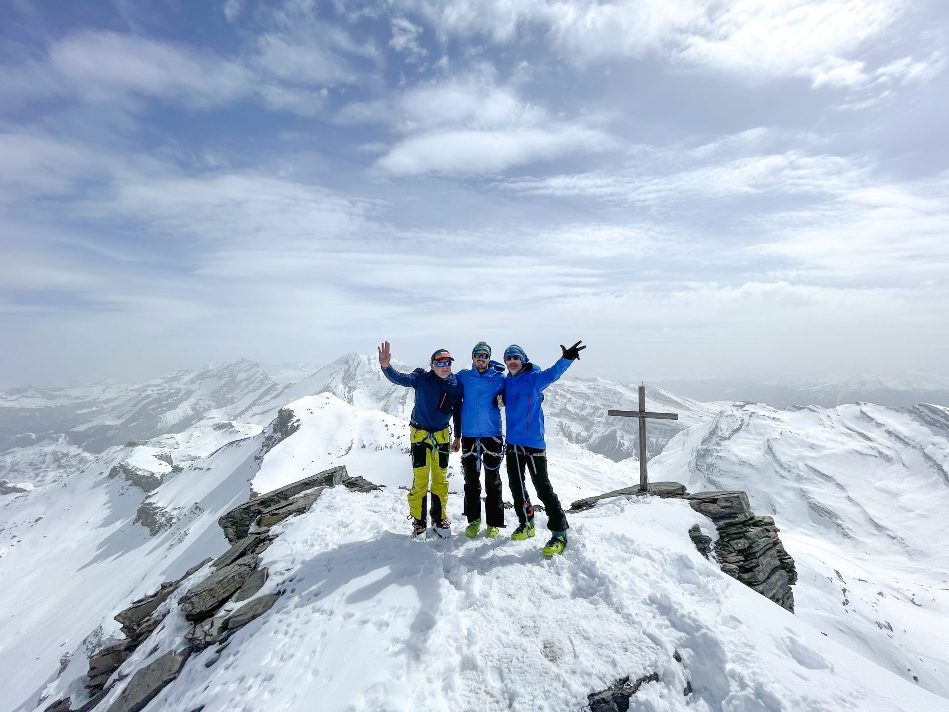 Raid à ski Wildstrubel ski de randonnée Oberland Alpes Suisse Laukerbad Adelboden