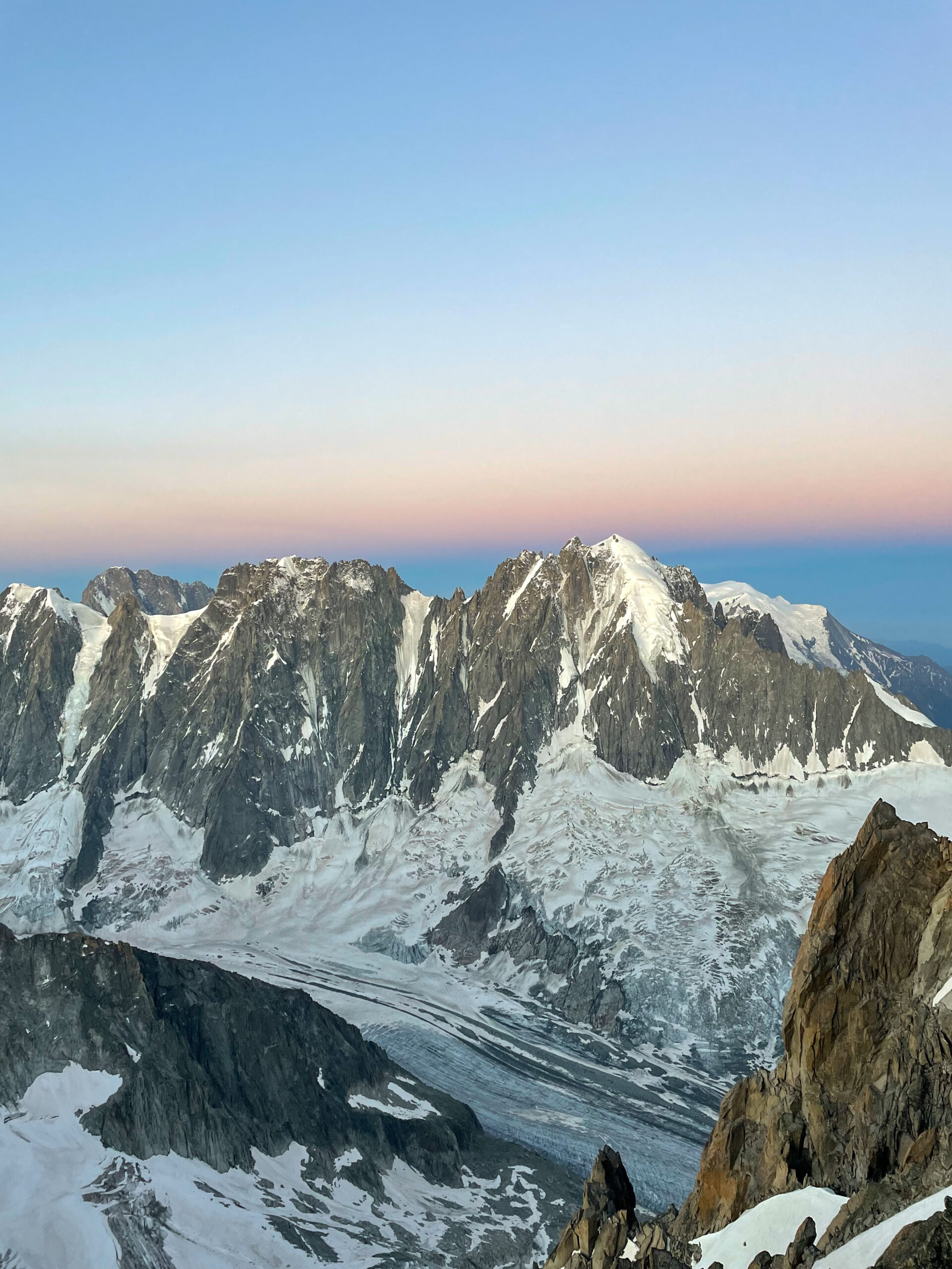 alpinisme Chardonnet arête Forbes glacier Tour Mont Blanc escalade massif refuge Albert 1er