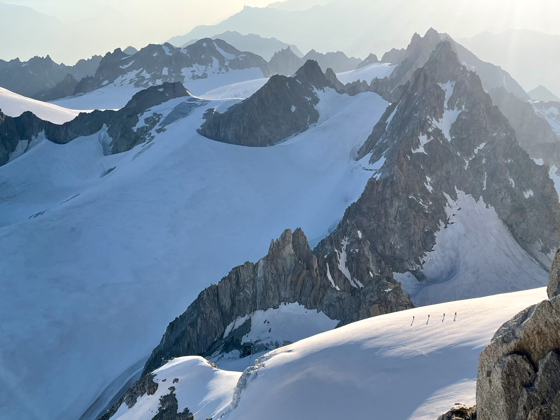 alpinisme Chardonnet arête Forbes glacier Tour Mont Blanc escalade massif refuge Albert 1er