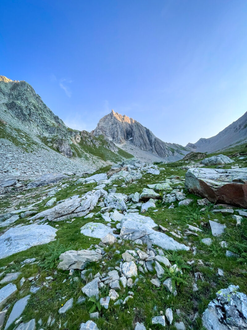 Aiguille de la Nova Beaufortain escalade alpinisme Beaufortain pilier Sud Ouest