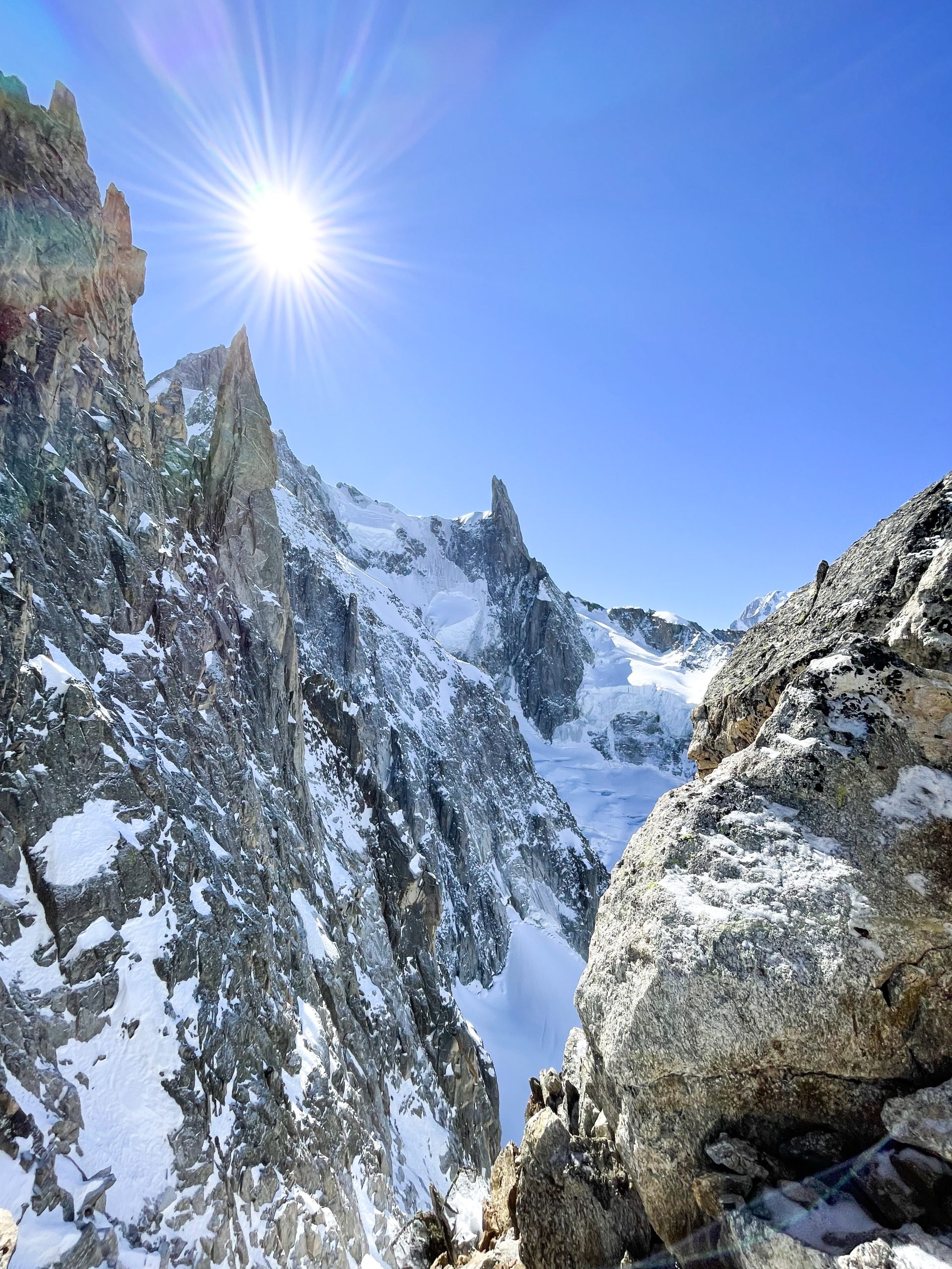 Brèche Puiseux Périade bivouac Mont Mallet Grandes Jorasses Chamonix Mont Blanc Vallée Blanche ski randonnée alpinisme