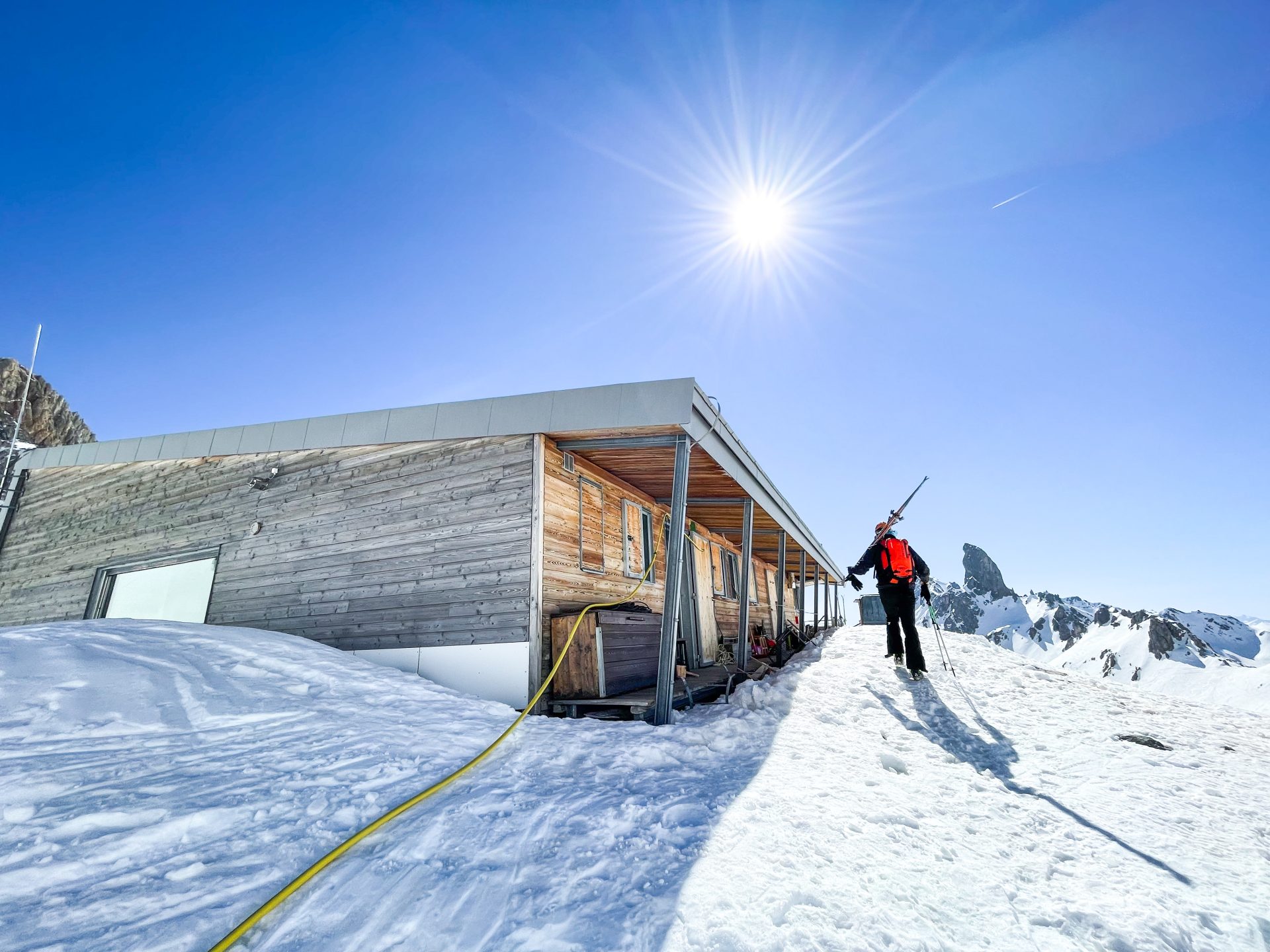 Beaufortain ski de randonnée alpinisme couloir refuge Presset aiguille de la Nova