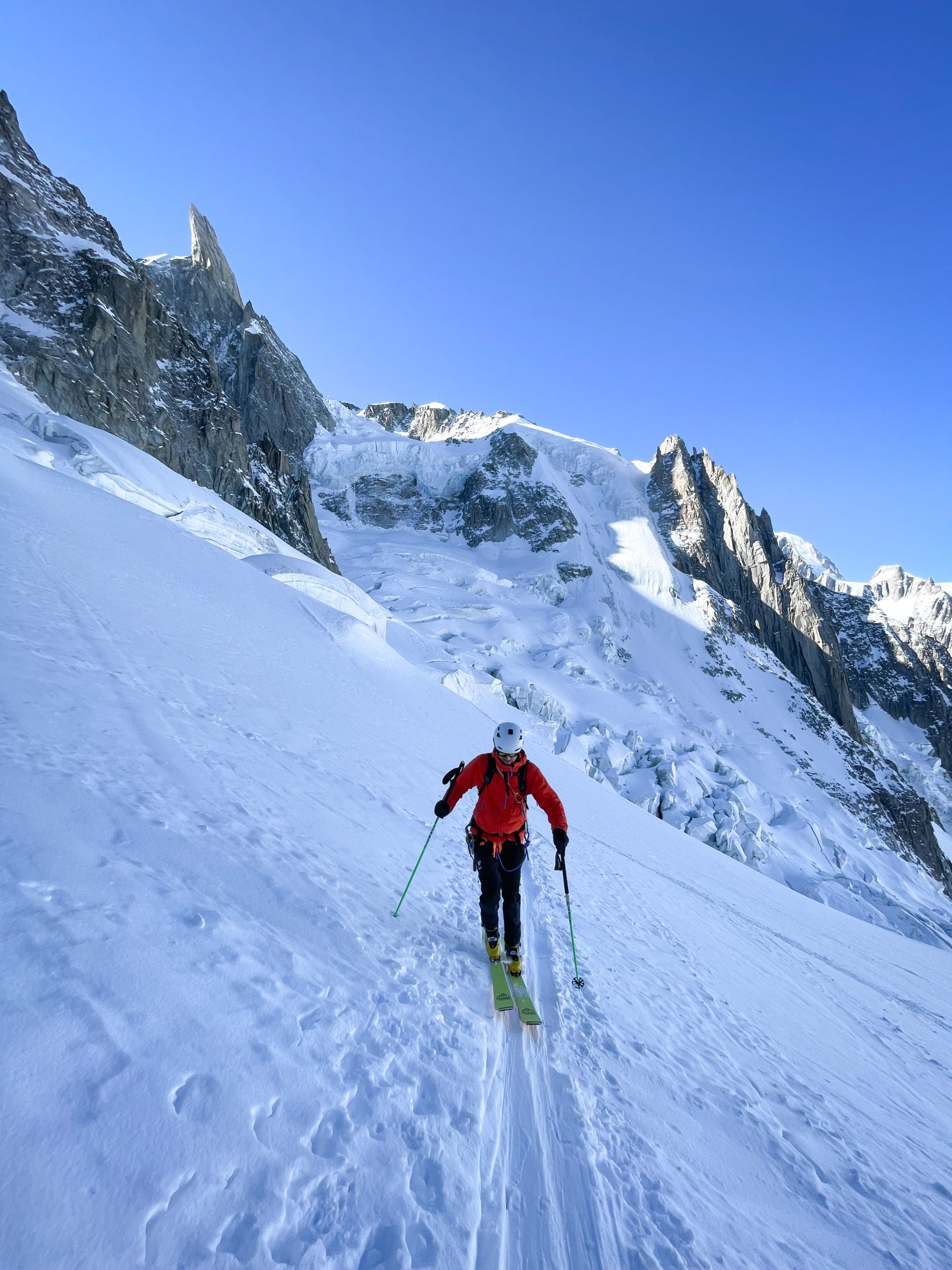 Brèche Puiseux Périade bivouac Mont Mallet Grandes Jorasses Chamonix Mont Blanc Vallée Blanche ski randonnée alpinisme