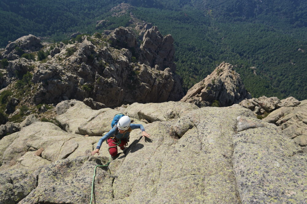 Arête Zonza aiguilles Bavella Corse Corsica escalade climbing climb terrain d’aventure trad