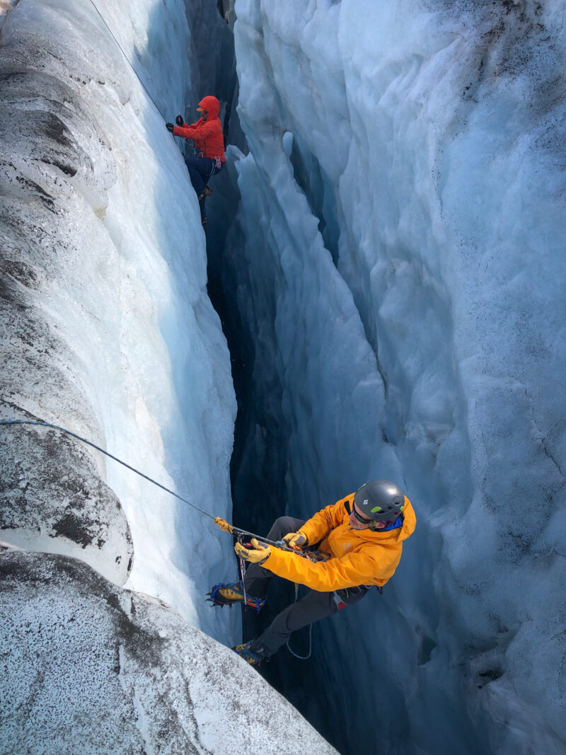 Formation sécurité glacier La Chamoniarde alpinisme escalade randonnée glaciaire Chamonix Mont Blanc glacier du Tour refuge Albert 1er