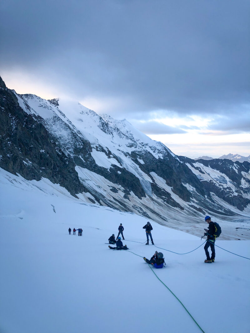 Alpinisme refuge Conscrits glacier Tré-la-Tête Mont Blanc Chamonix