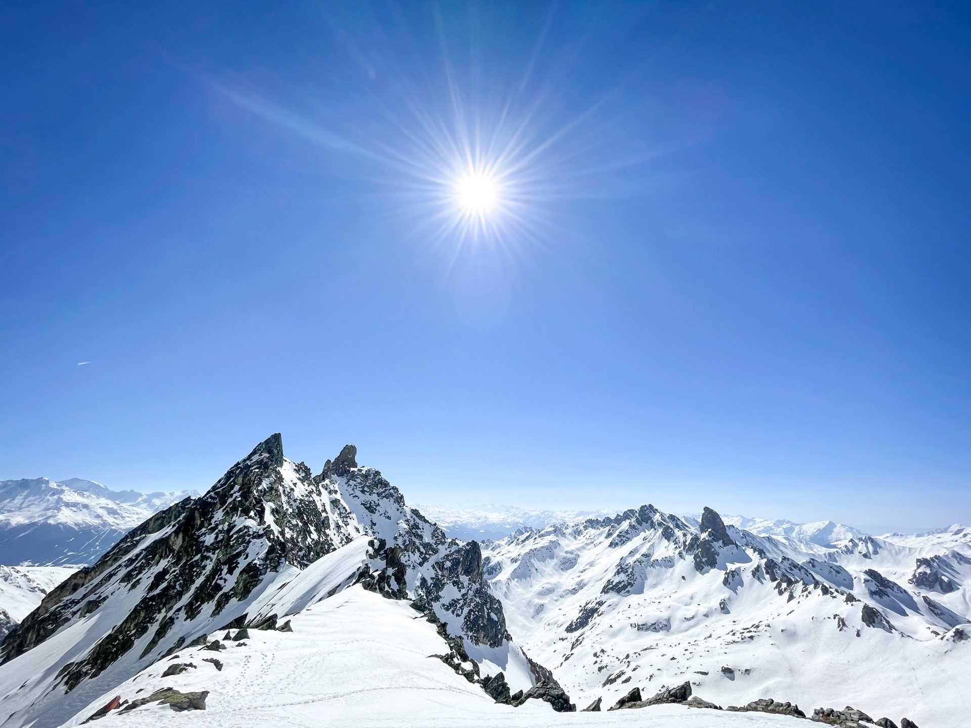 Beaufortain ski de randonnée alpinisme couloir refuge Presset aiguille de la Nova