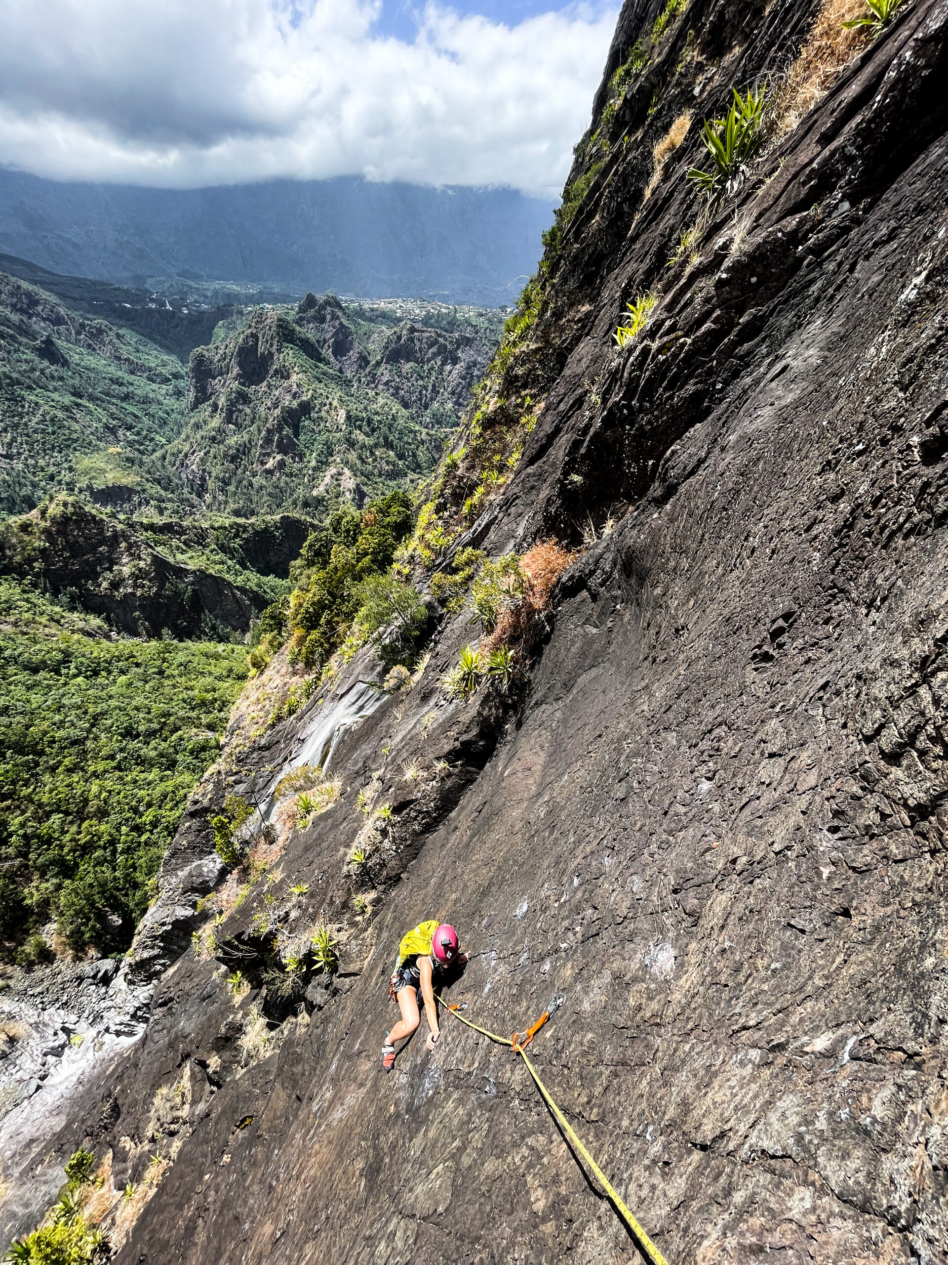 Réunion Piton de Sucre Dame de Pierre Letchis mon amour Cilaos escalade climbing cirque climb