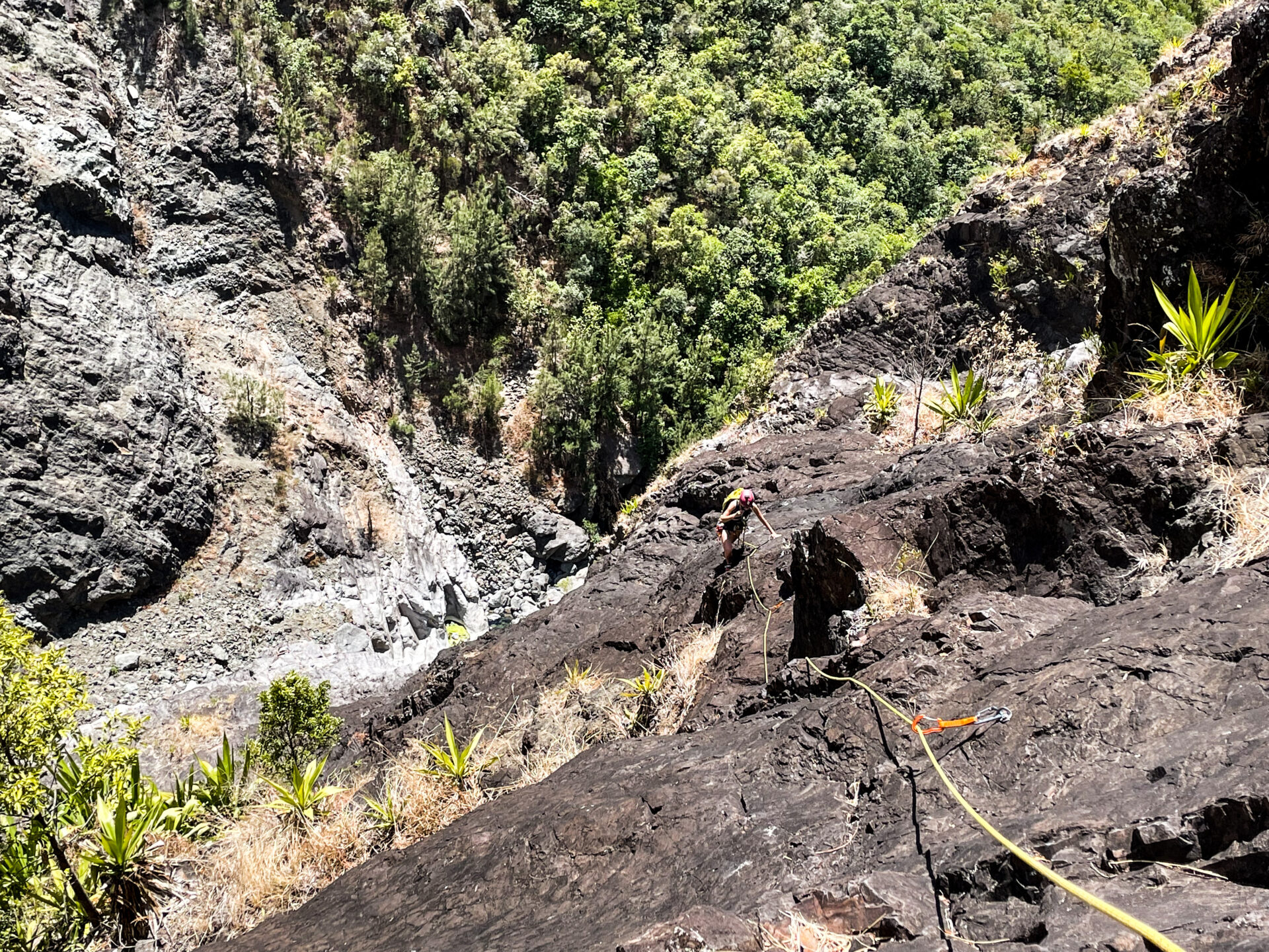 Réunion Piton de Sucre Dame de Pierre Letchis mon amour Cilaos escalade climbing cirque climb