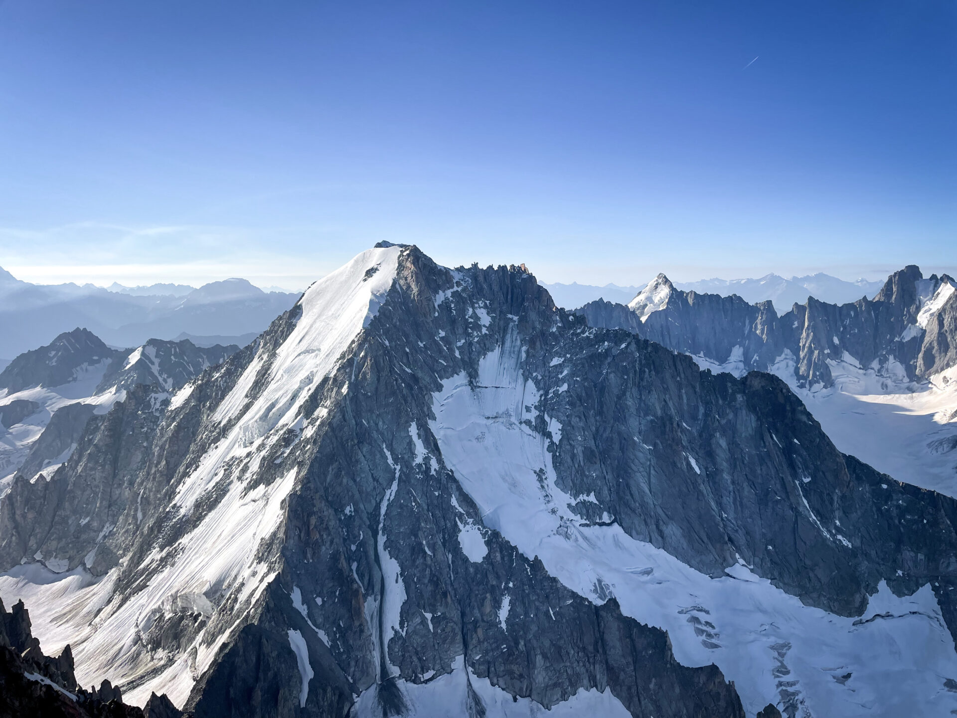 alpinisme Chardonnet arête Forbes glacier Tour Mont Blanc escalade massif refuge Albert 1er