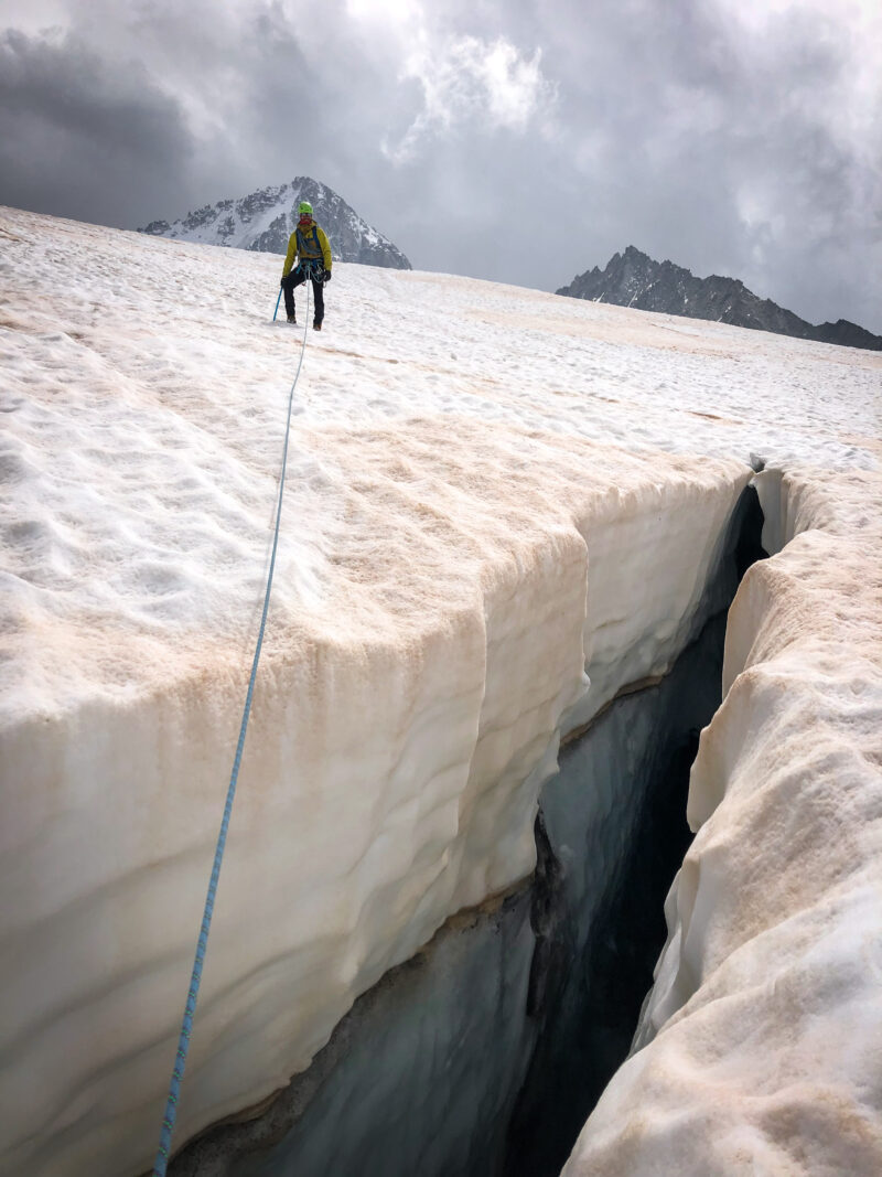 Formation sécurité glacier La Chamoniarde alpinisme escalade randonnée glaciaire Chamonix Mont Blanc glacier du Tour refuge Albert 1er