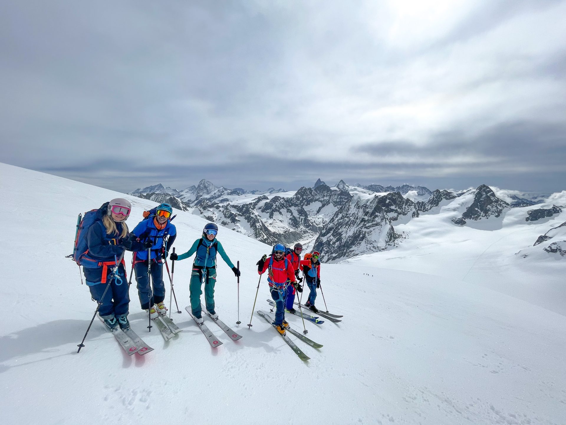 Chamonix Zermatt raid à ski Alpes Suisse Italie ski rando alpinisme Mont Blanc Valais