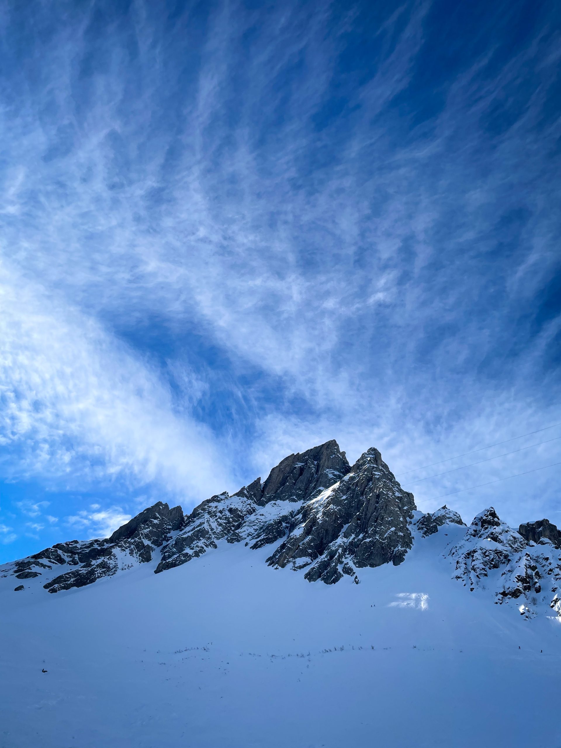 Beaufortain ski de randonnée splitboard couloir pente raide nord aiguilles Pennaz Contamines Val Monjoie