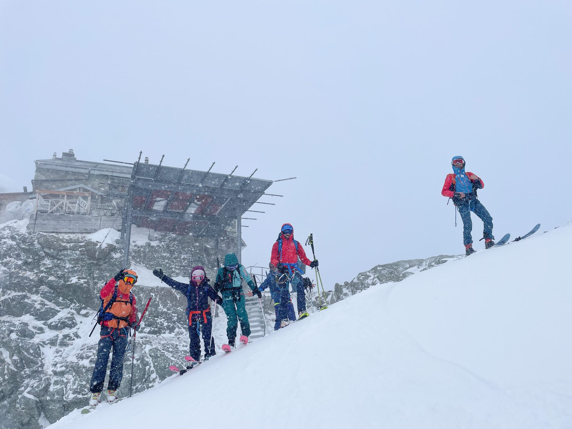 Chamonix Zermatt raid à ski Alpes Suisse Italie ski rando alpinisme Mont Blanc Valais