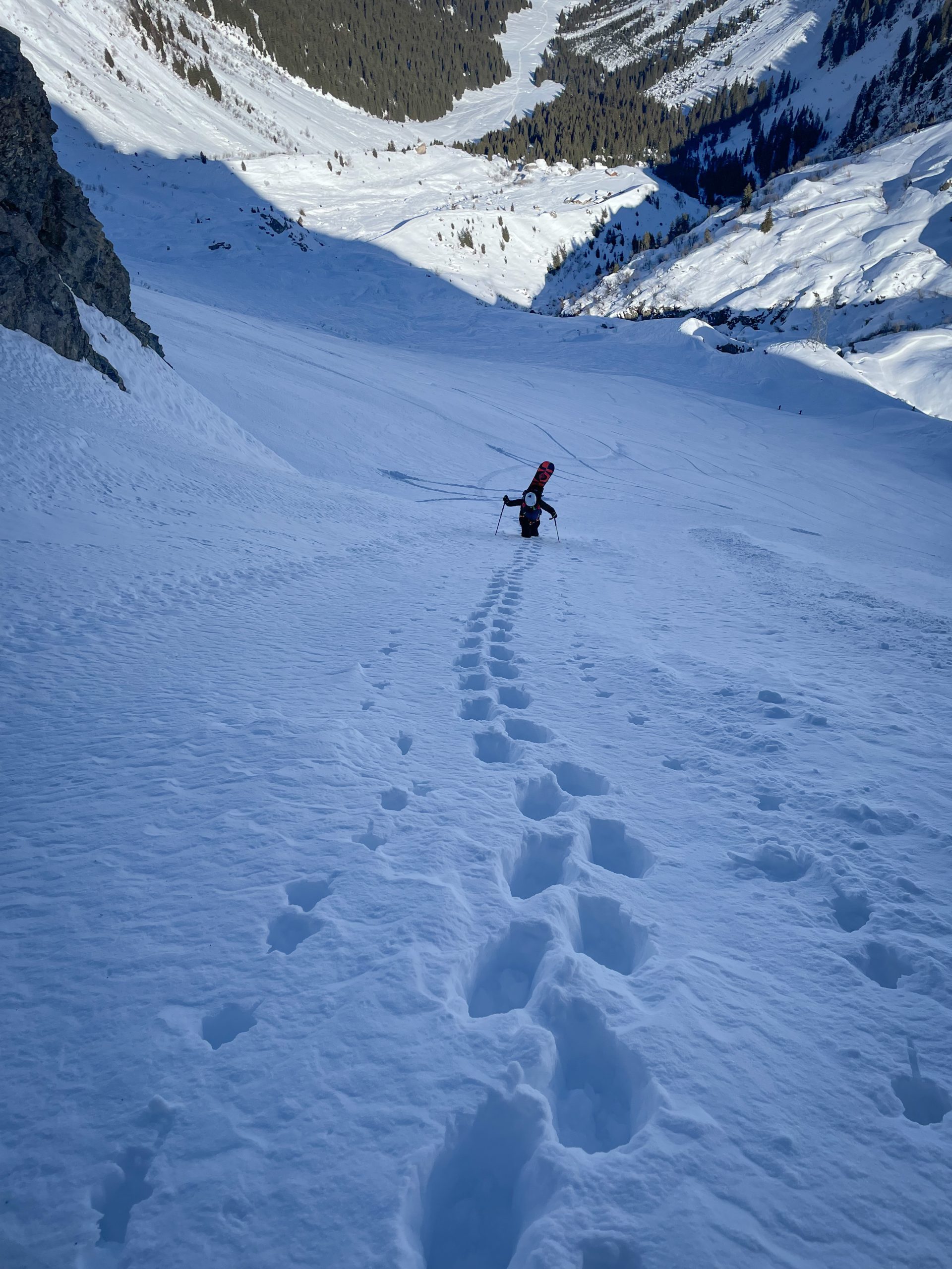 Beaufortain ski de randonnée splitboard couloir pente raide nord aiguilles Pennaz Contamines Val Monjoie