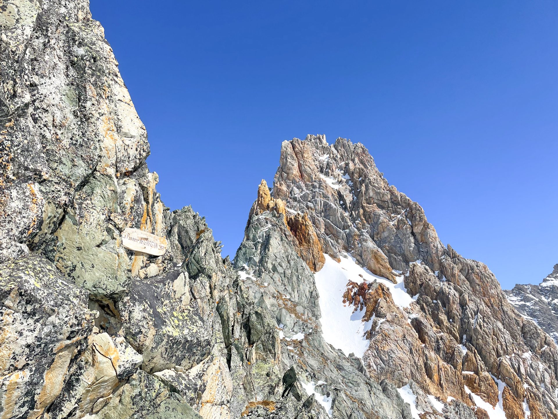 Beaufortain ski de randonnée alpinisme couloir refuge Presset aiguille de la Nova