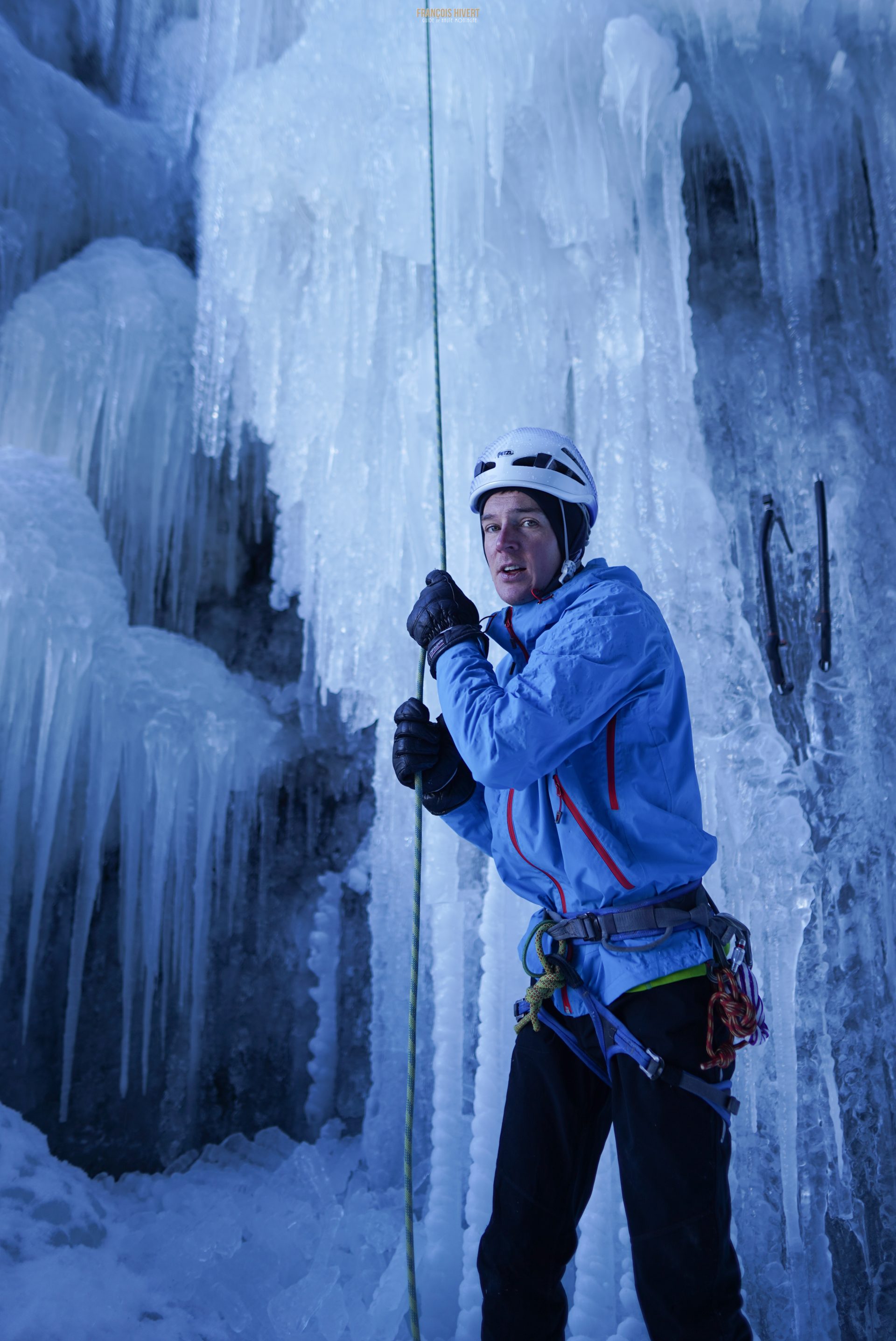 Beaufortain cascade de glace Saint Guérin escalade climb climbing l'Esteray