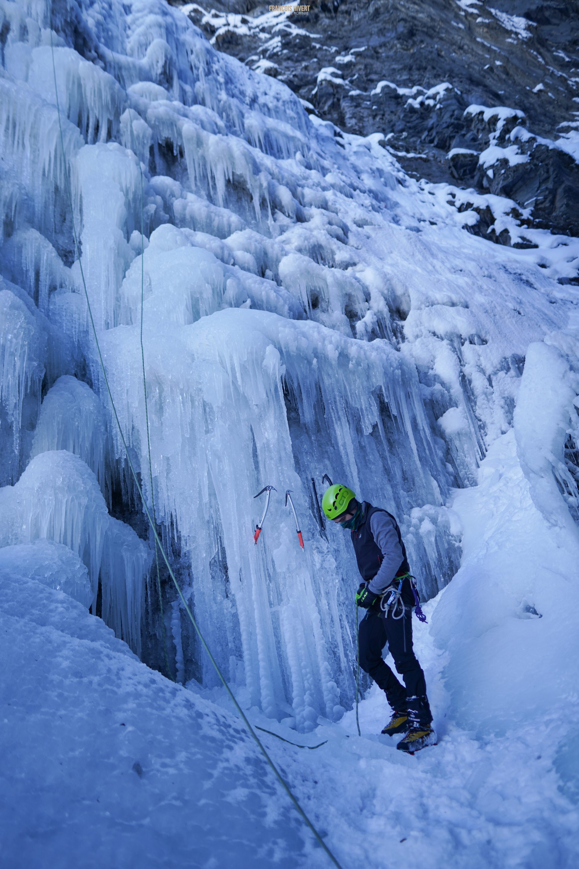 Beaufortain cascade de glace Saint Guérin escalade climb climbing l'Esteray