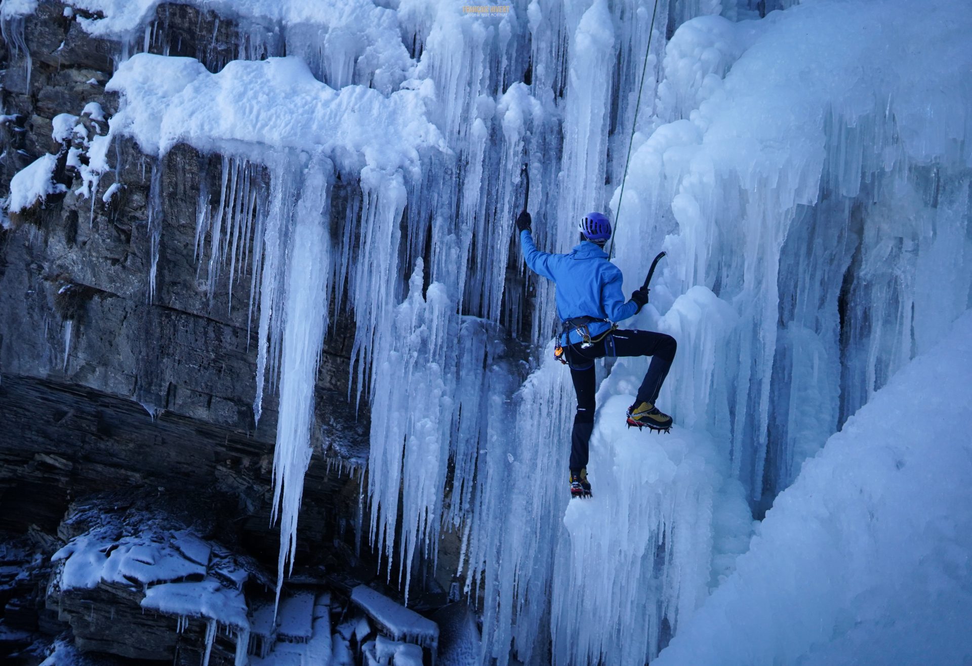 Beaufortain cascade de glace Saint Guérin escalade climb climbing l'Esteray