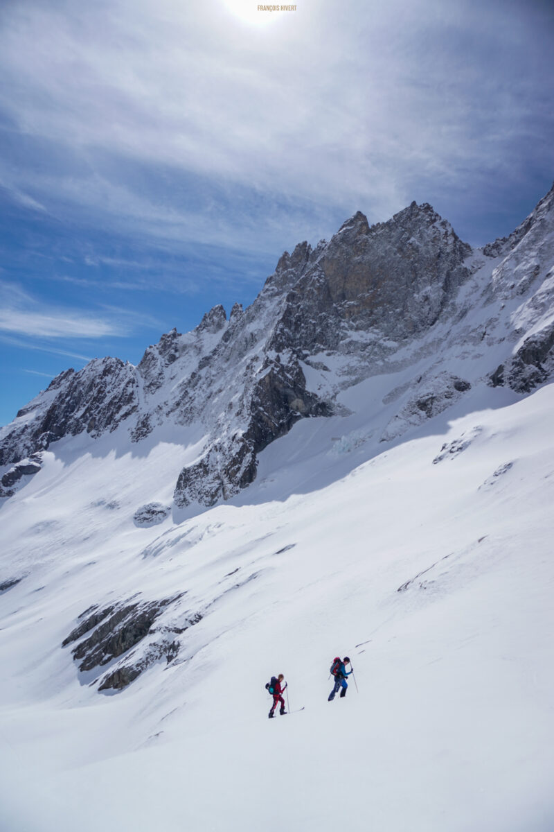 Refuge de Chamoissière Villar d'Arène ski de randonnée ski de rando massif de l'Oisans Ecrins Les Agneaux Grande Ruine Col du Clot des Cavalas le Pavé