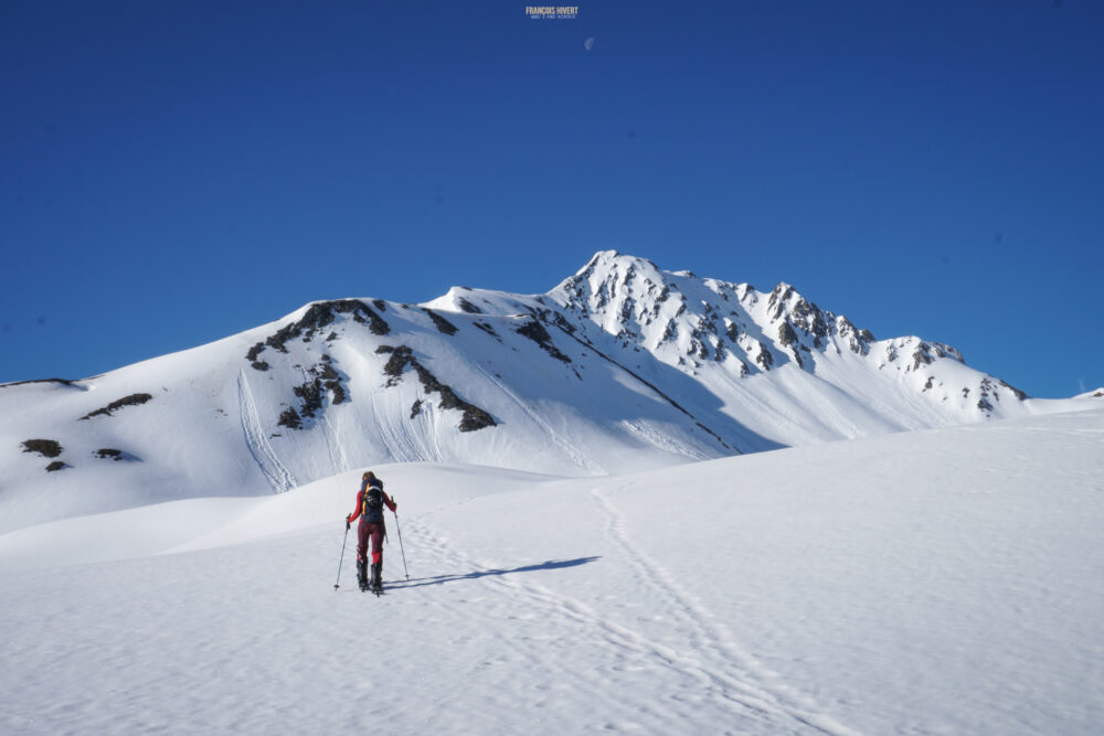 Ski de rando ski de randonnée printemps Beaufortain Crêt du Rey lac des Fées Massif du Beaufortain guide de haute montagne