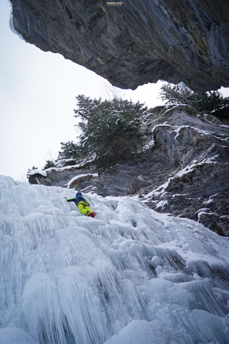 cascade de glace escalade Beaufortain lac Saint Guérin Arêches Beaufort