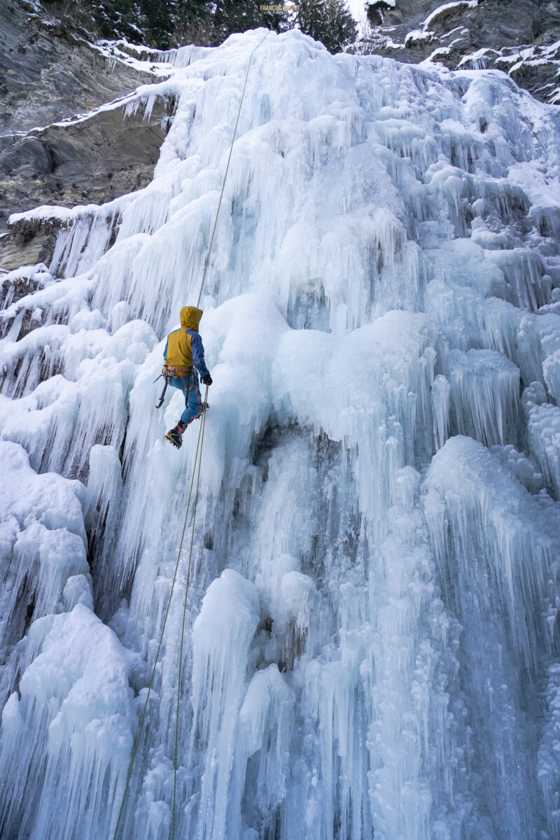 cascade de glace escalade Beaufortain lac Saint Guérin Arêches Beaufort