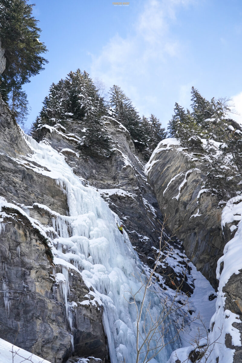 cascade de glace escalade Beaufortain lac Saint Guérin Arêches Beaufort