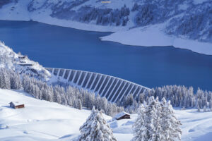 Ski de randonnée lac de Roselend Roche Parstire Beaufortain Arêches Beaufort