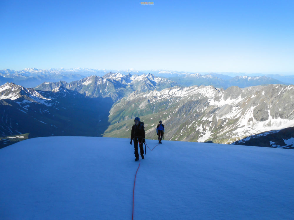 aiguille des Glaciers alpinisme Mont Blanc Beaufortain refuge Robert Blanc Chapieux