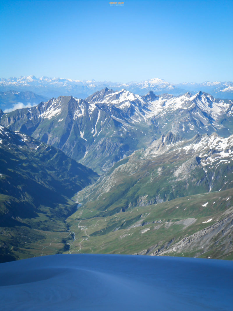 aiguille des Glaciers alpinisme Mont Blanc Beaufortain refuge Robert Blanc Chapieux