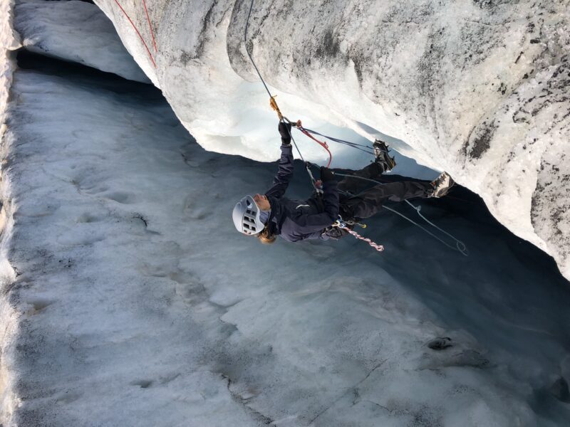 Formation sécurité glacier La Chamoniarde alpinisme escalade randonnée glaciaire Chamonix Mont Blanc glacier du Tour refuge Albert 1er