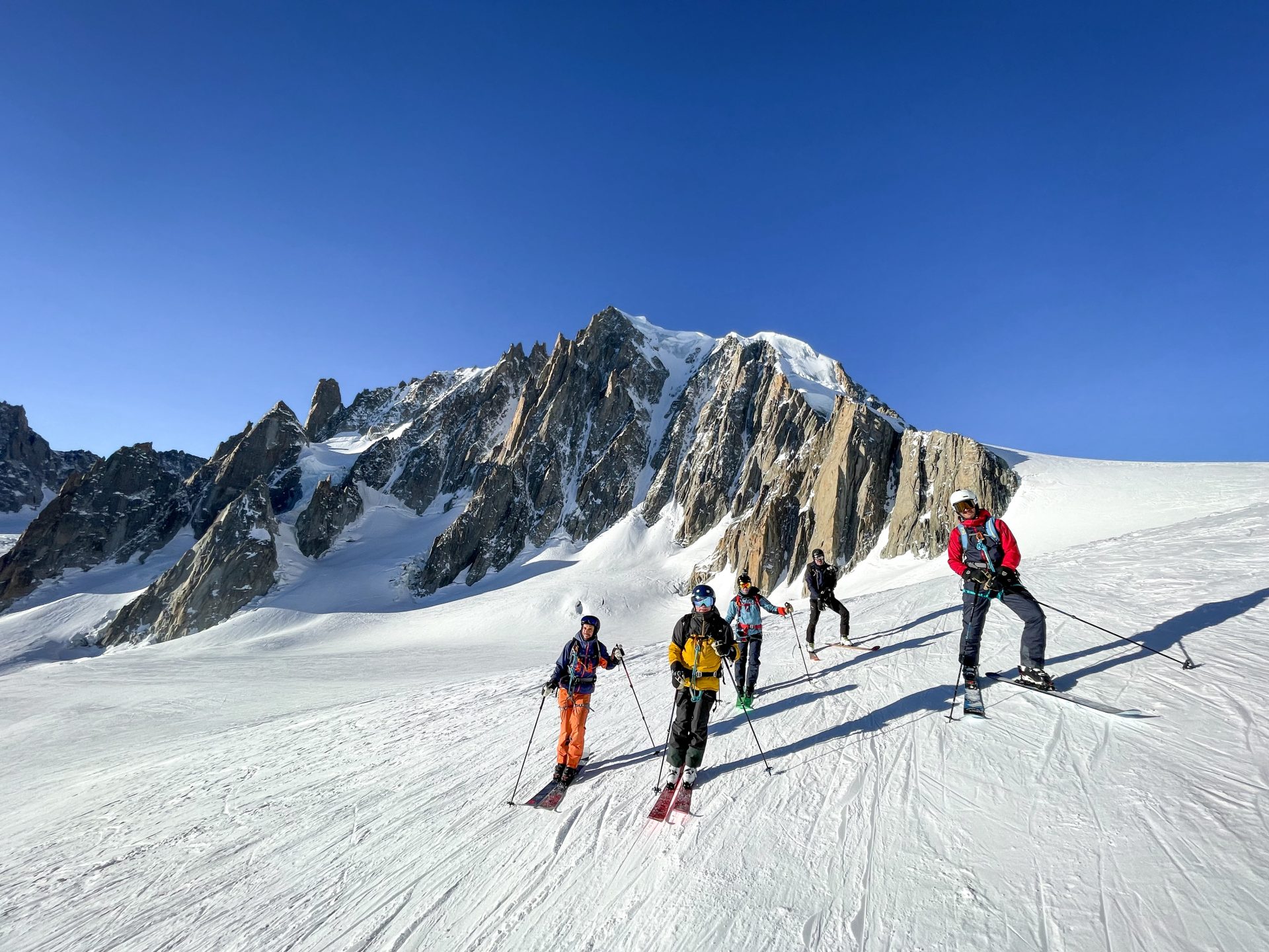 Ski randonnée alpinisme Mont Blanc massif Vallée Blanche aiguille du Midi envers du Plan freeride freeski