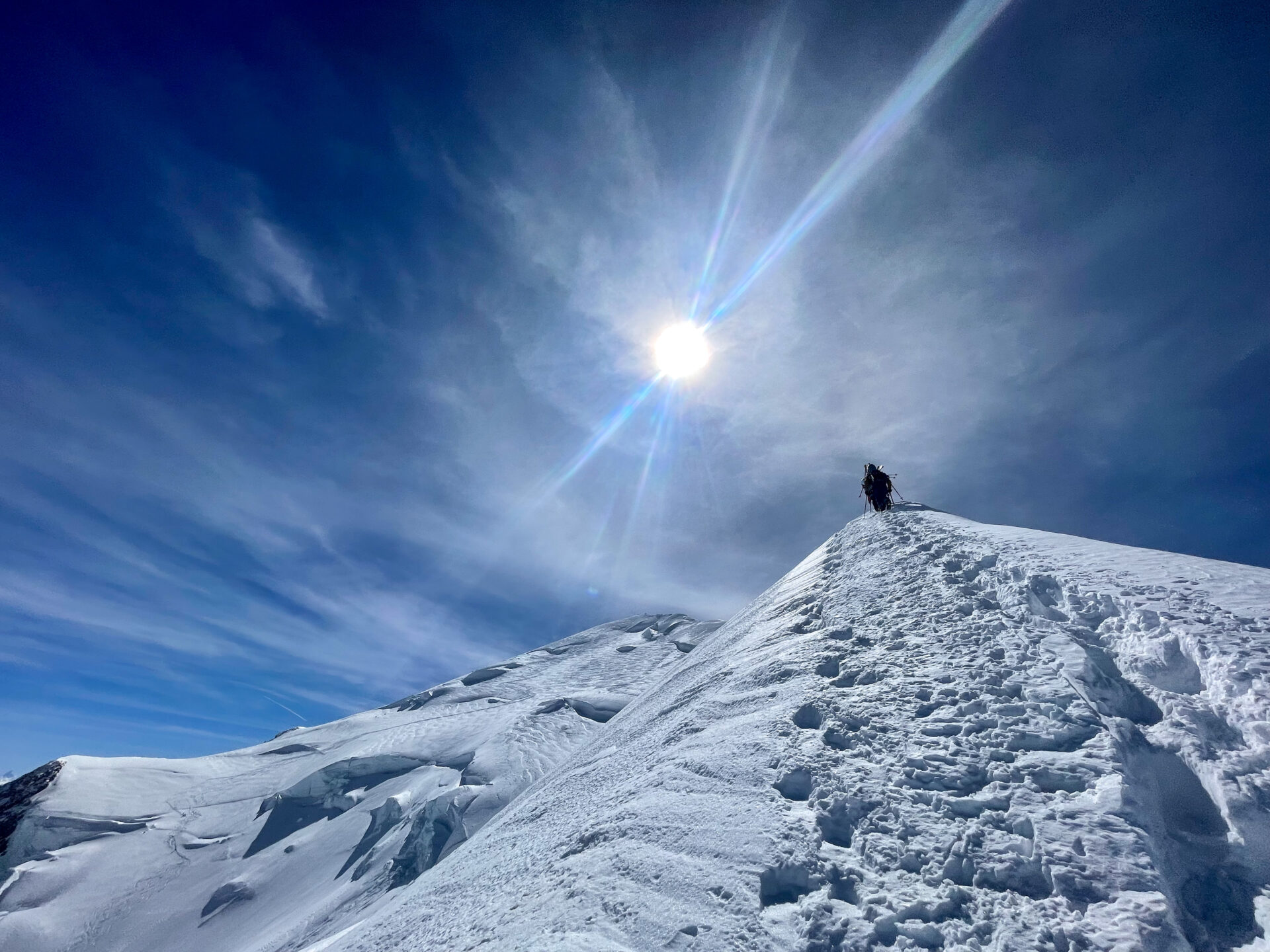 alpinisme ski randonnée Mont Blanc Chamonix Dôme Gouter arête nord Bosses refuge Grands Mulets glacier Bosson face nord Vallot