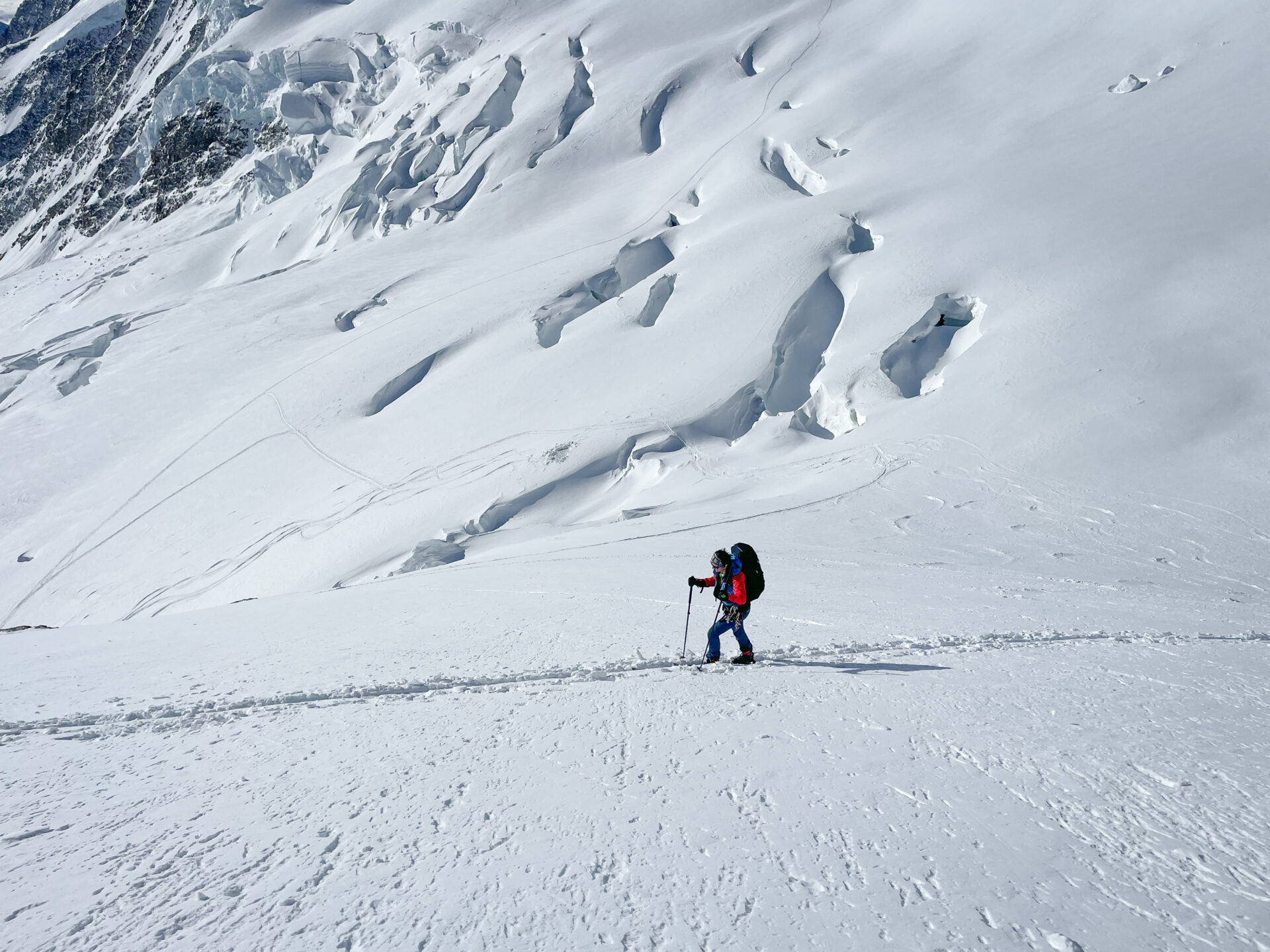 Raid ski Oberland Bernois randonnée alpinisme glacier gletscher Konkordia Monch Jungfrau Aletsch Aletschgletscher hutte