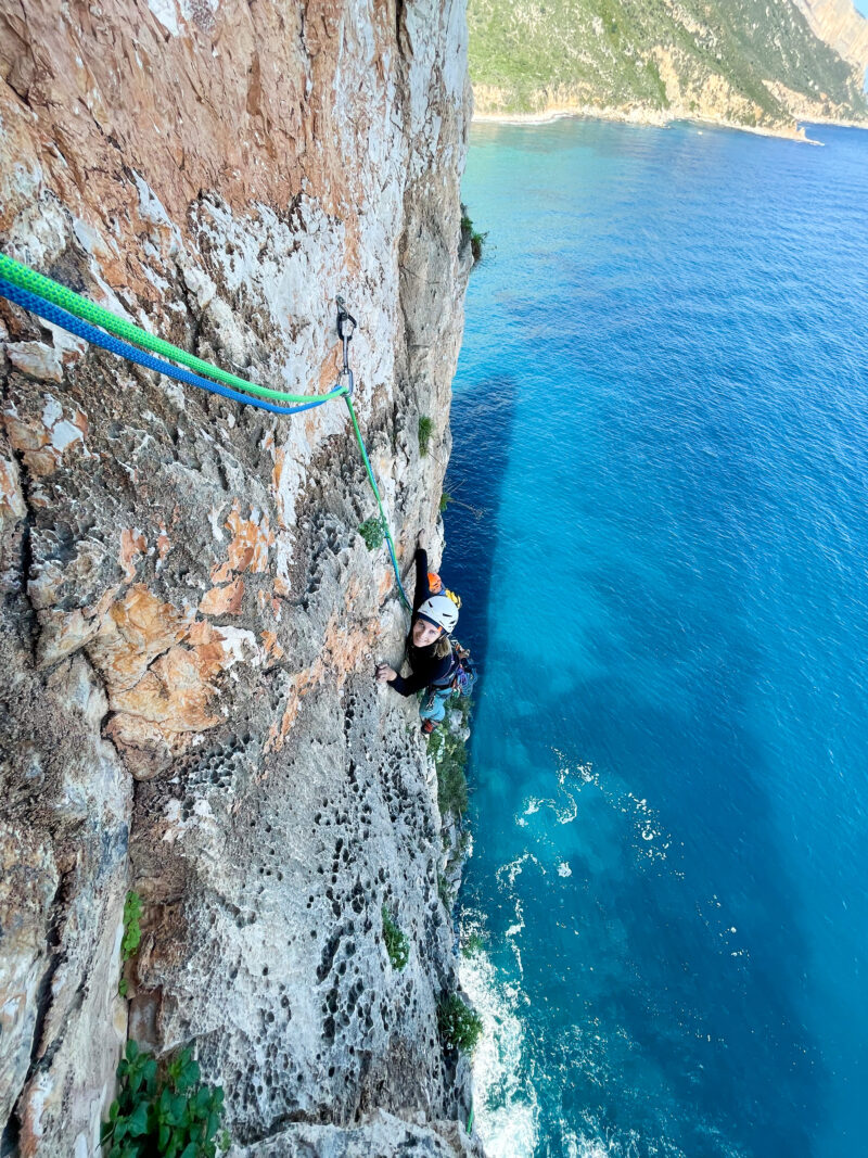 Pedra Longa Marinaio di Foresta Sardaigne Baunei escalade climb climbing alpinisme mer Méditerranée grande voie multi pitch