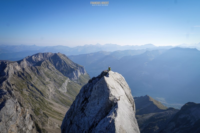 Pointe Percée arête Doigt alpinisme escalade Aravis