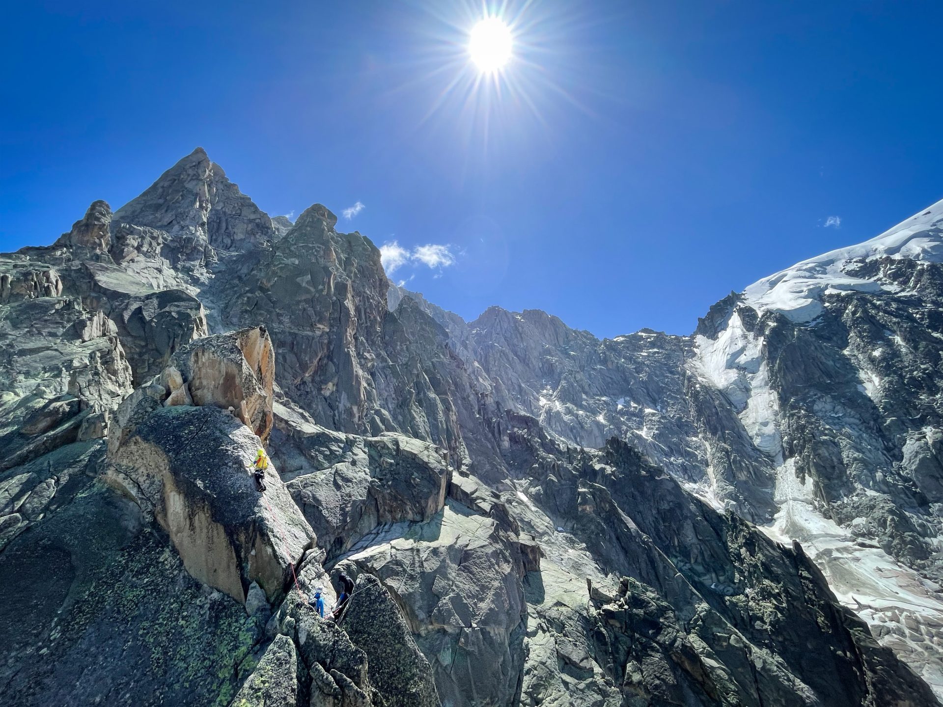 Mont Blanc aiguille du Peigne arête des Papillons alpinisme escalade Chamonix aiguille du Midi